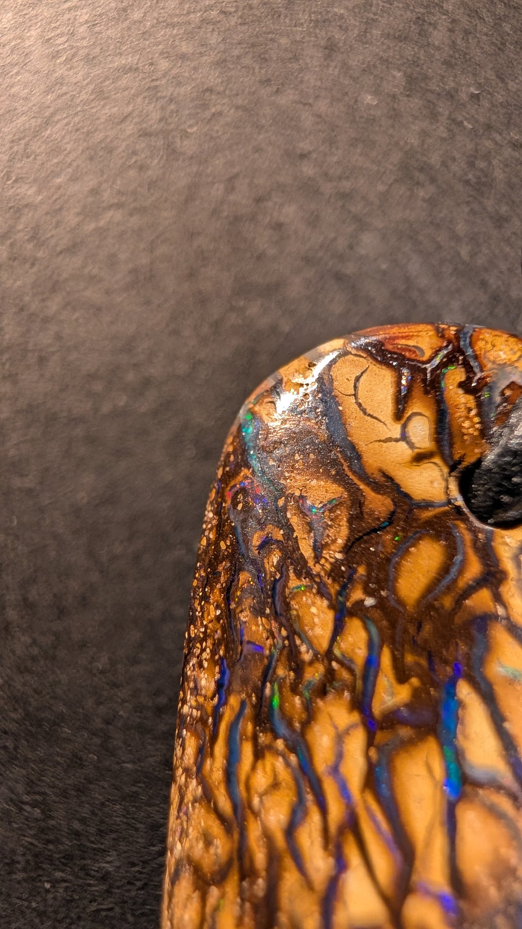 Boulder Opal - Kette - 51,7 Carat