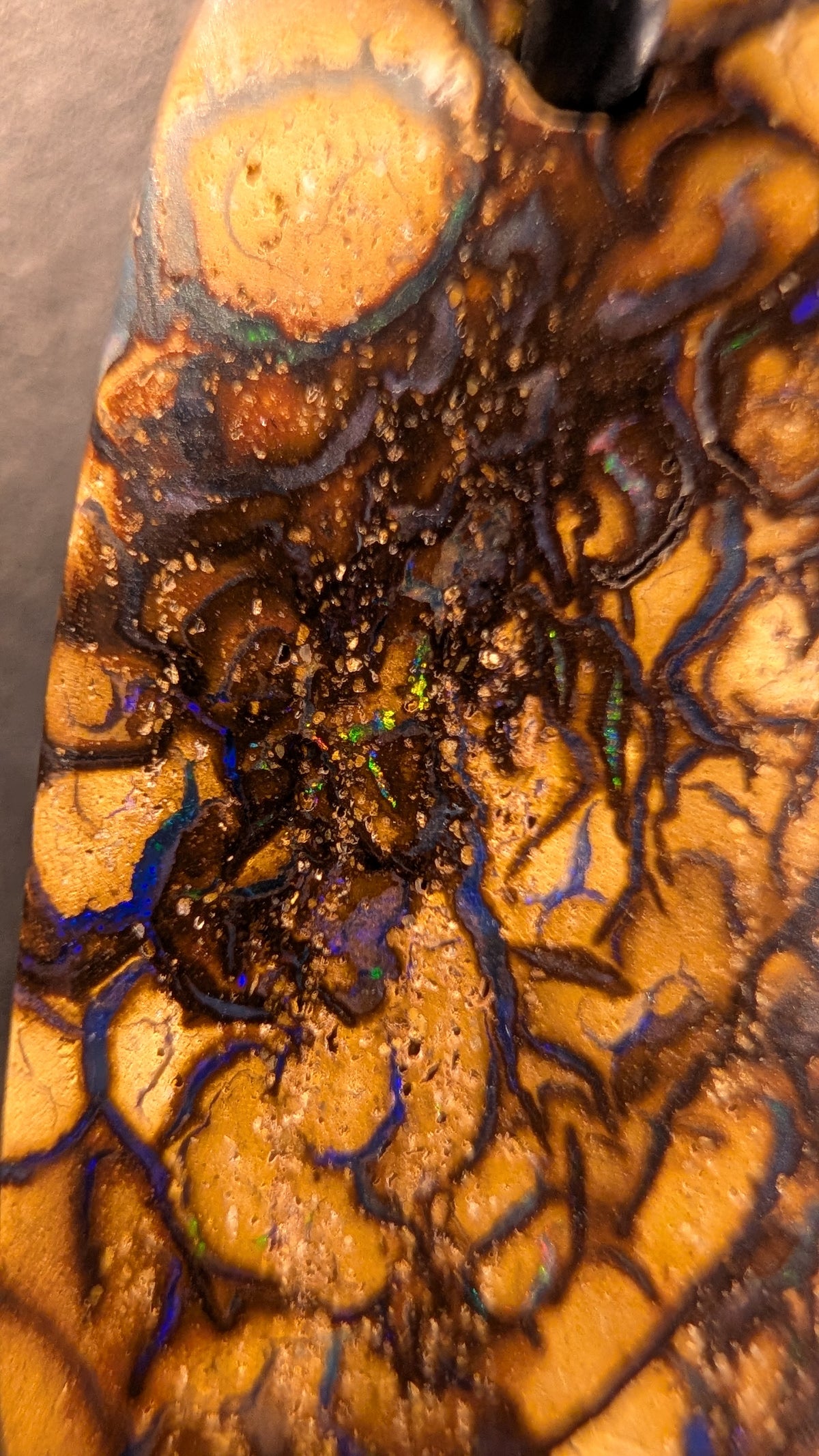 Boulder Opal - Kette - 51,7 Carat