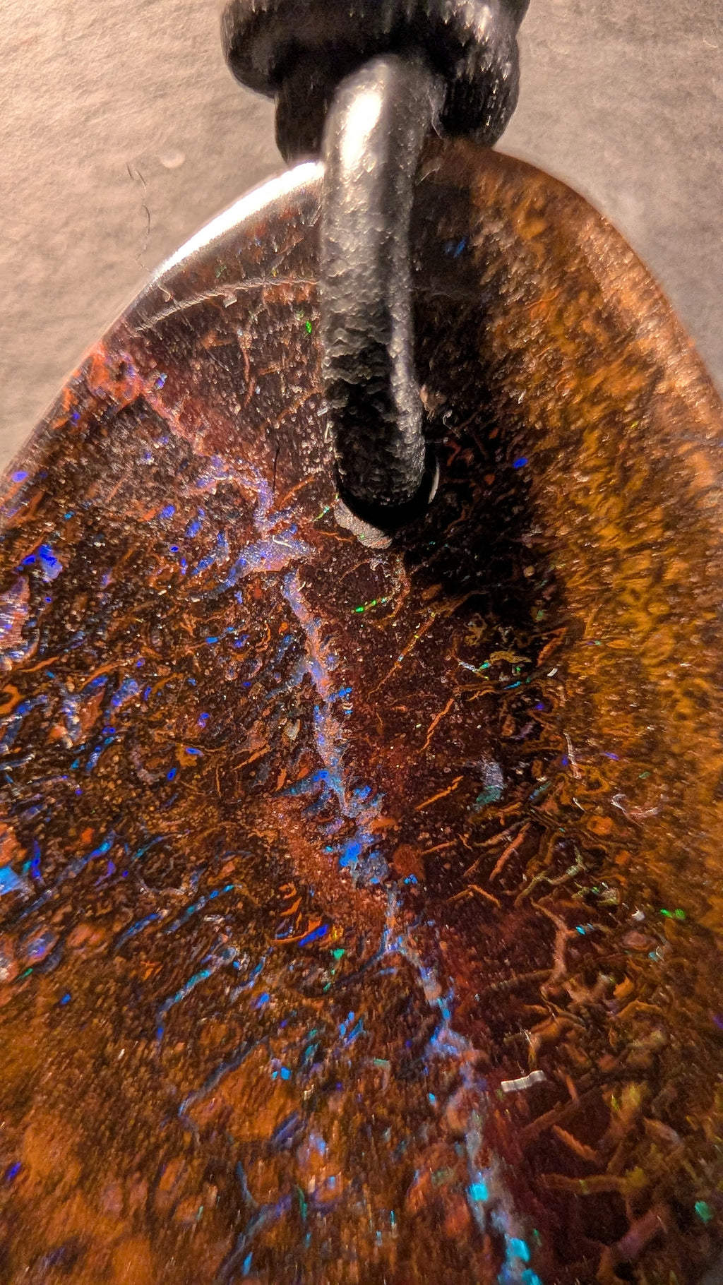 Boulder Opal - Kette - 45 Carat