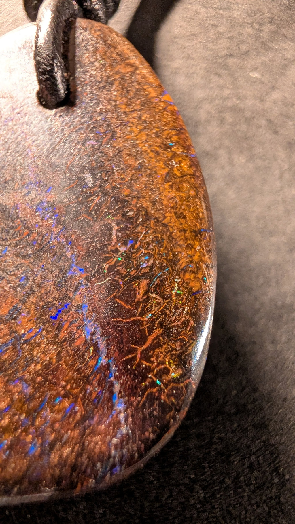 Boulder Opal - Kette - 45 Carat