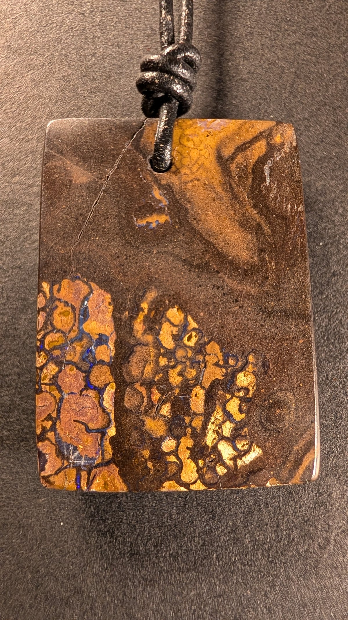 Boulder Opal Kette, 77 Carat, intensive kobaltblaue Opaladern – Ansicht 2