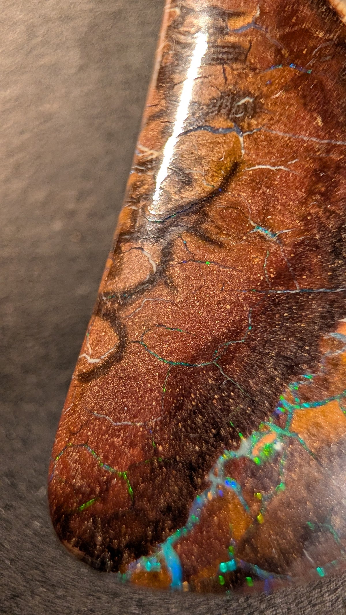 Boulder Opal - Kette - 70 Carat