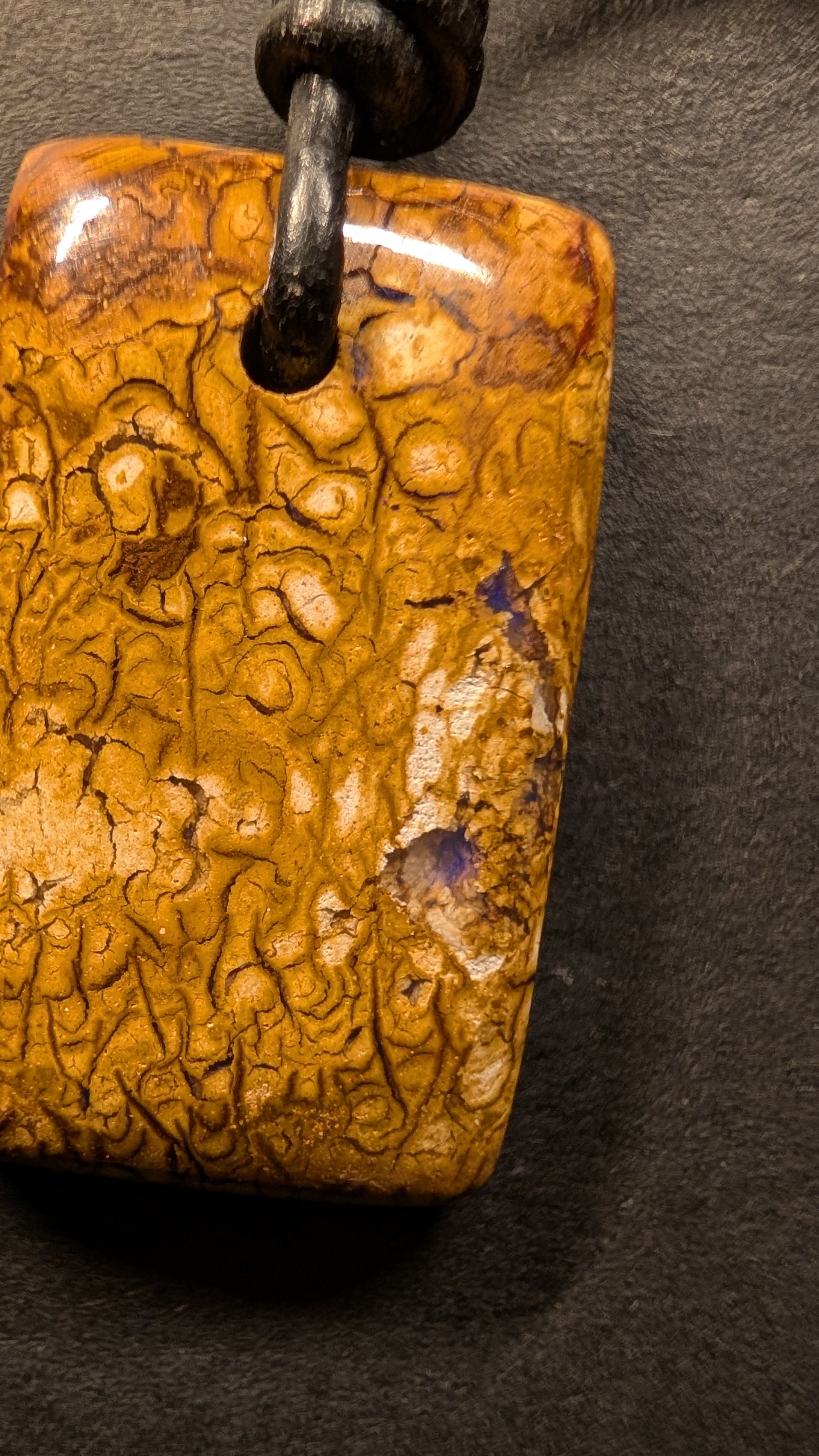 Boulder Opal - Kette - 28,9 Carat