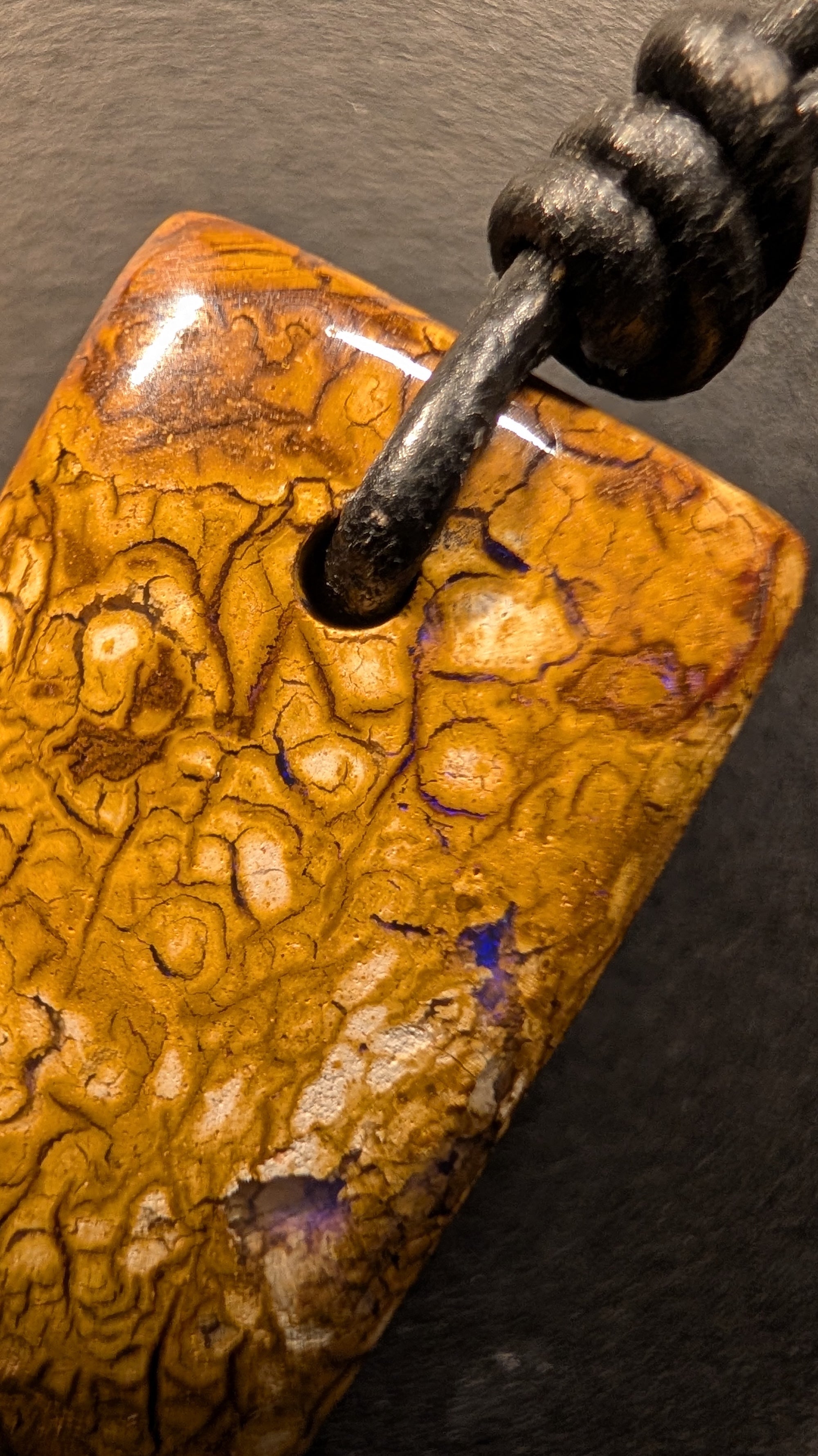 Boulder Opal - Kette - 28,9 Carat