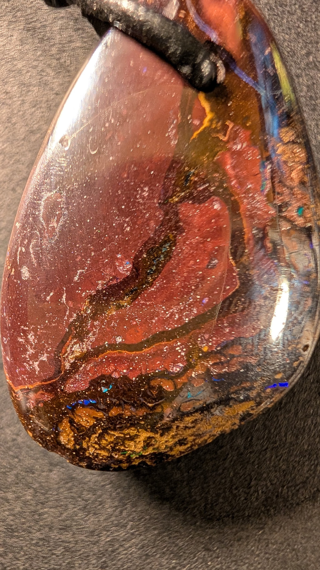 Boulder Opal - Kette - 62 Carat
