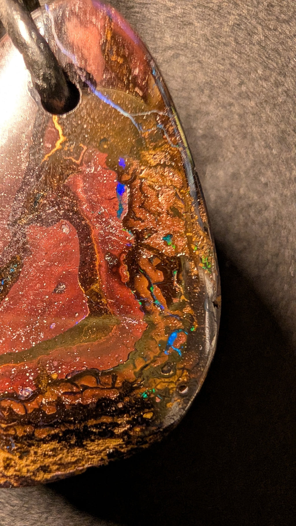 Boulder Opal - Kette - 62 Carat