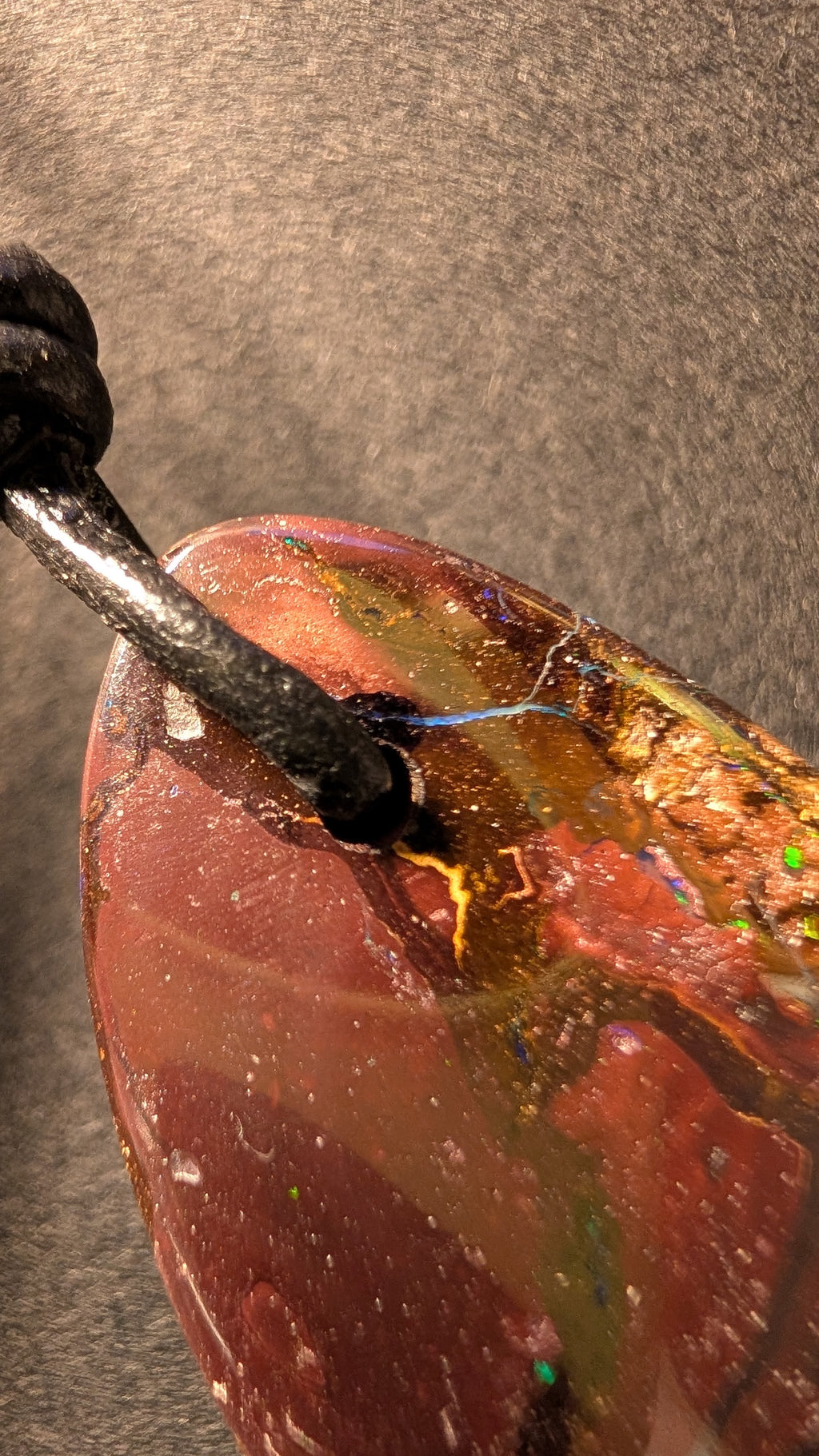 Boulder Opal - Kette - 62 Carat