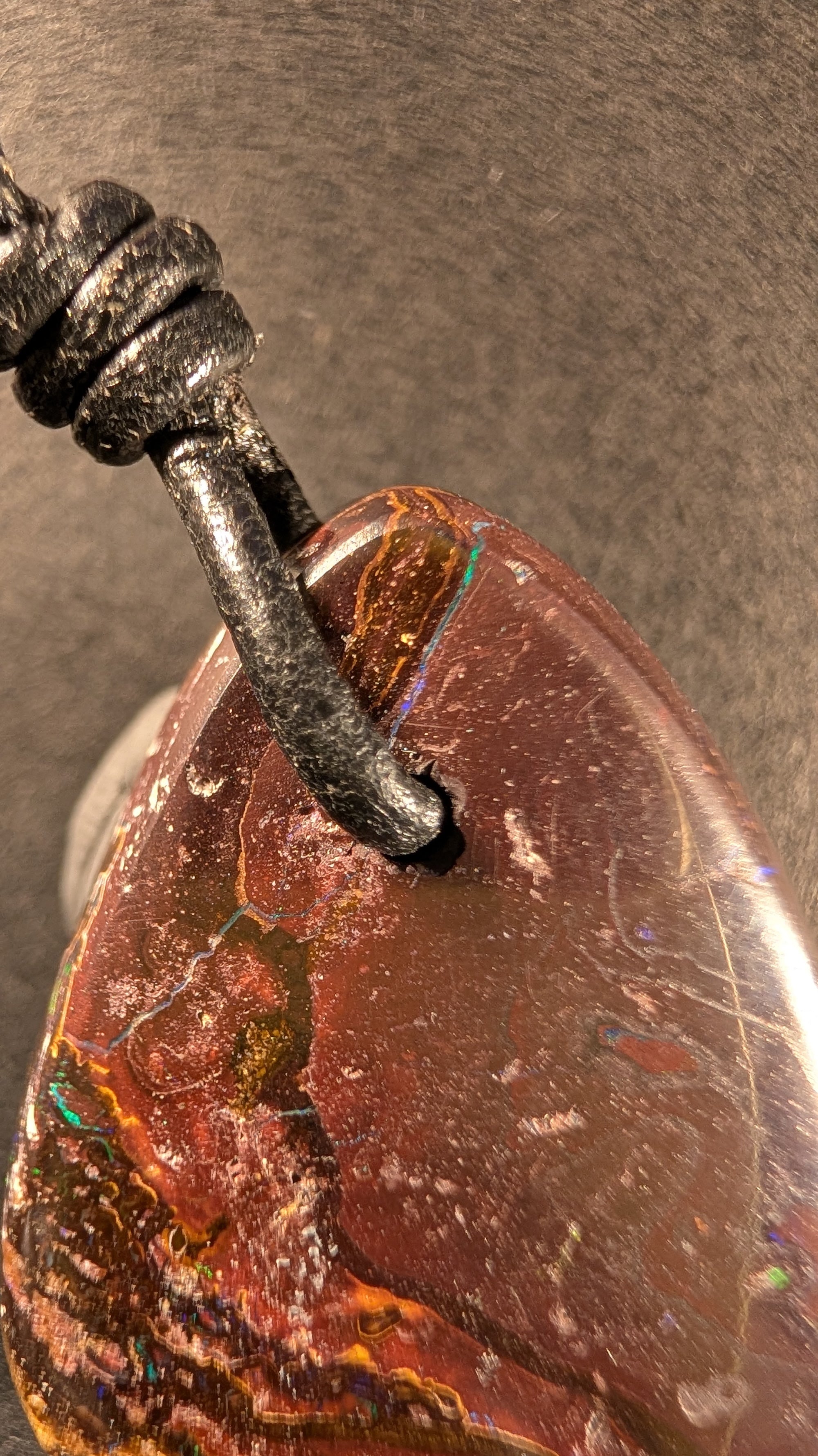 Boulder Opal - Kette - 62 Carat