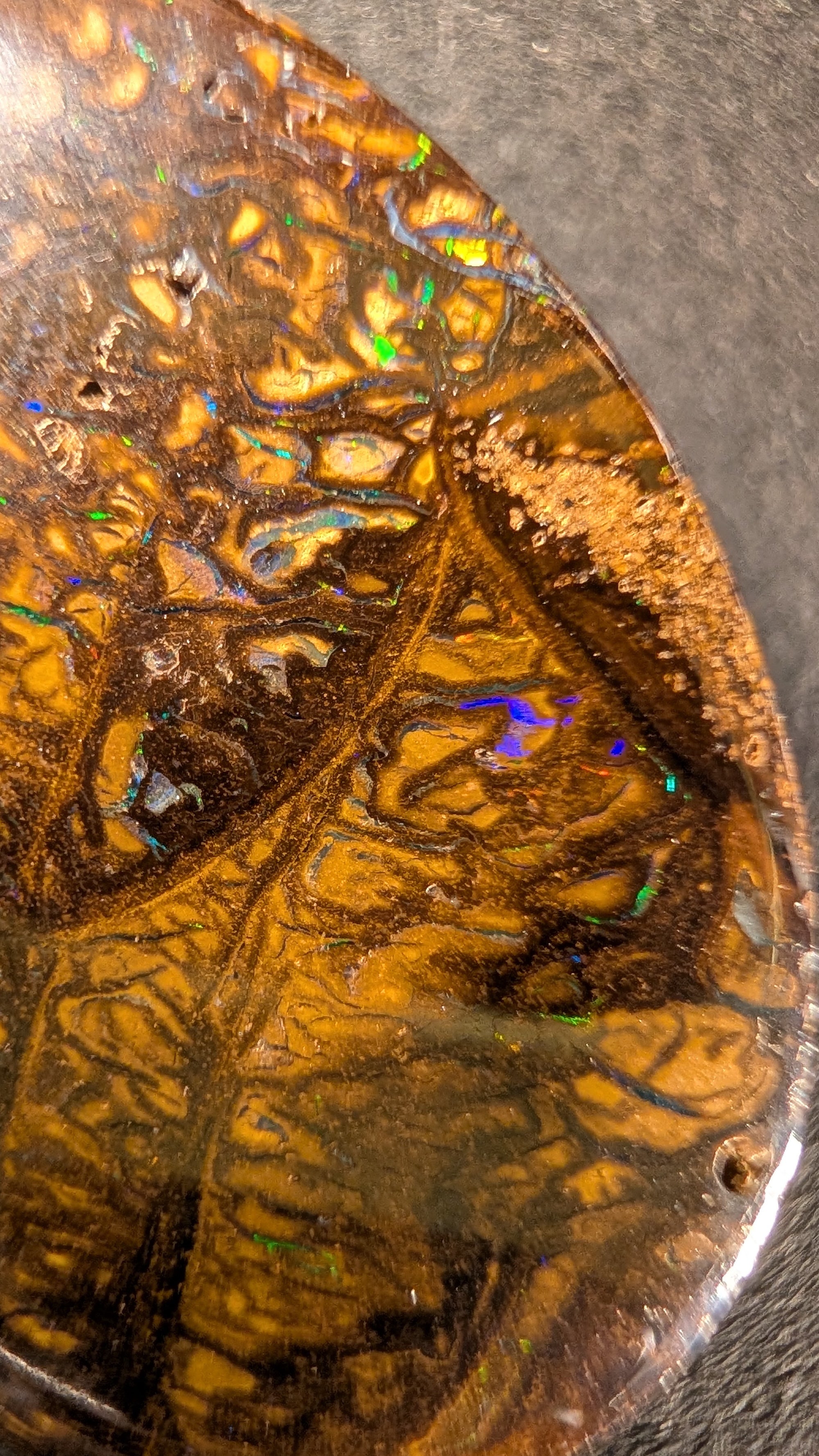 Boulder Opal - Kette - 30,7 Carat