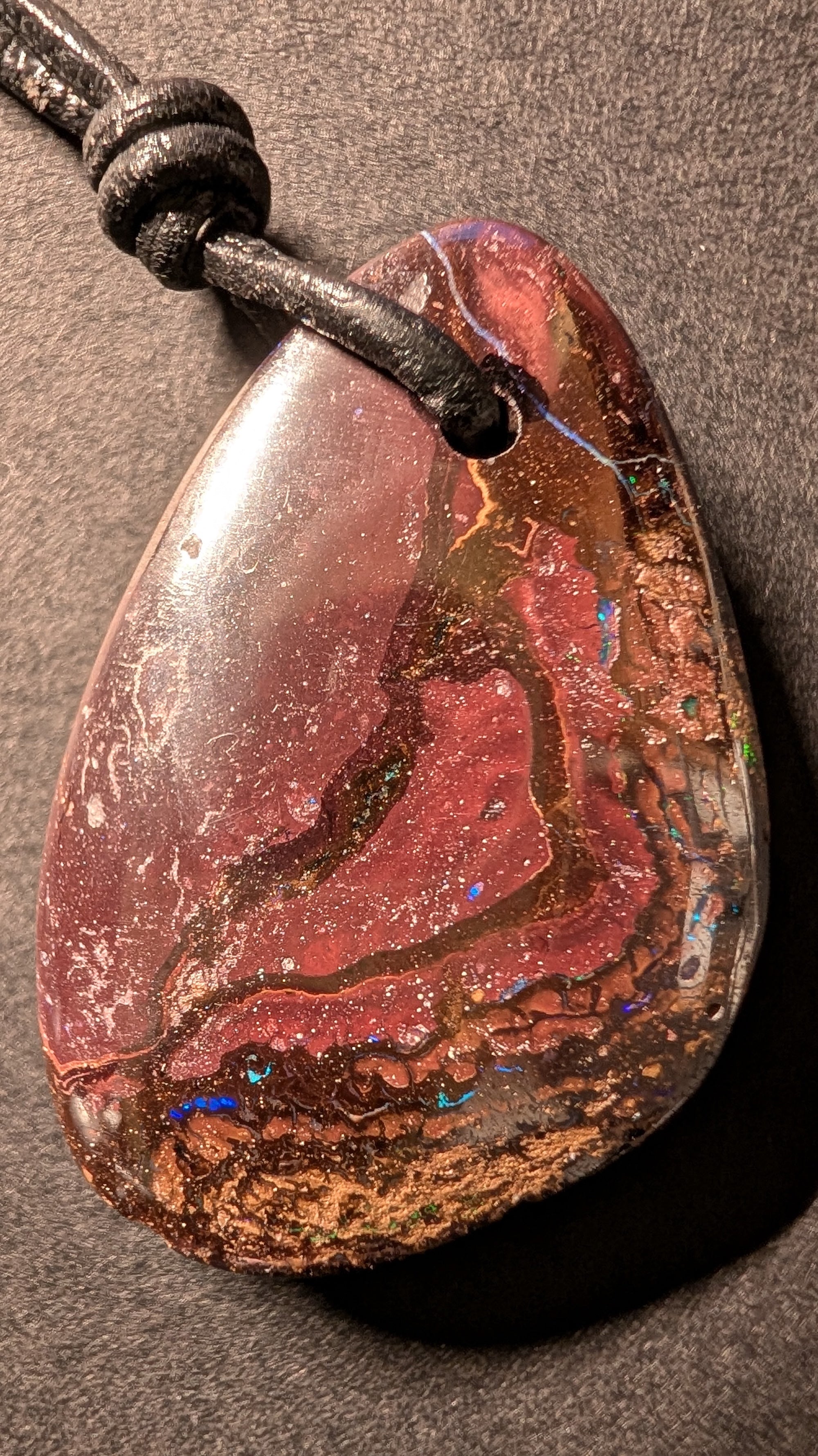 Boulder Opal - Kette - 62 Carat