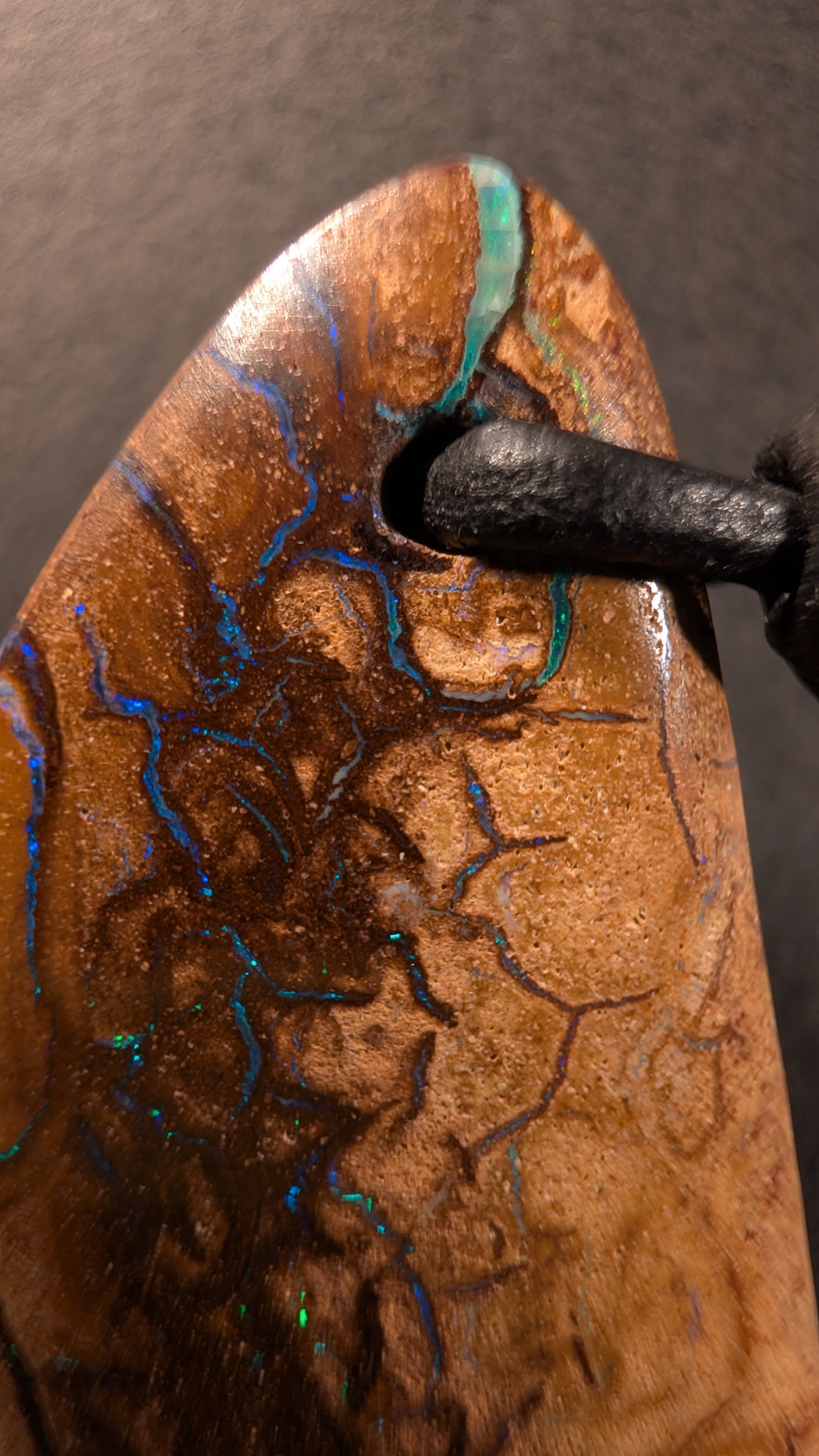 Boulder Opal - Kette - 34,2 Carat