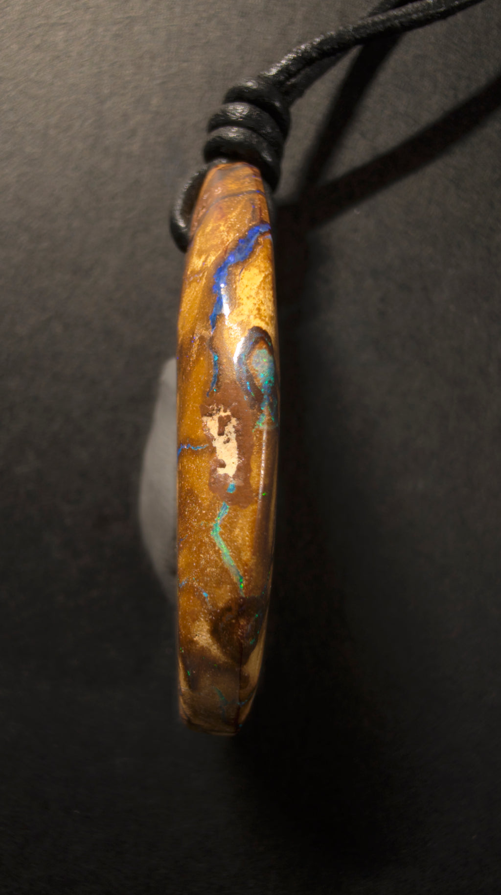 Boulder Opal - Kette - 34,2 Carat