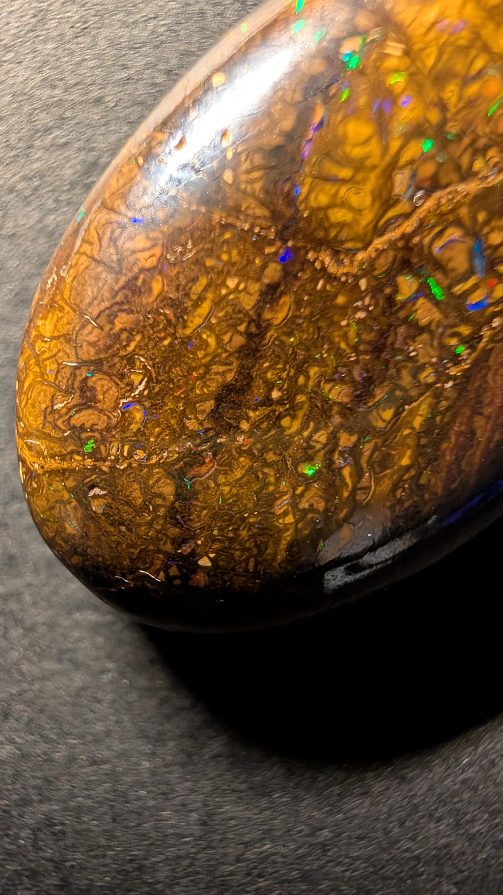 Boulder Opal - Kette - 61,9 Carat