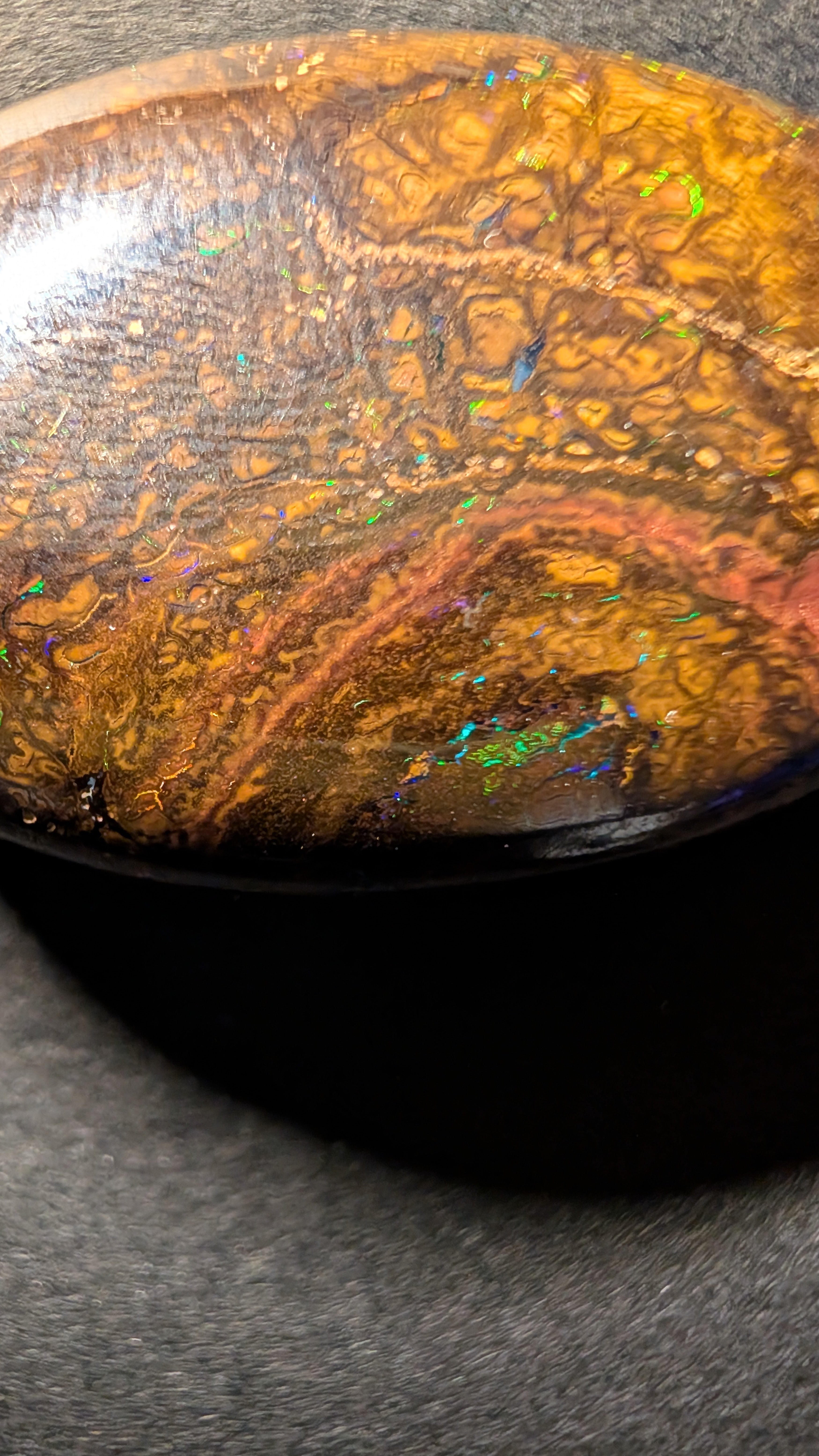 Boulder Opal - Kette - 61,9 Carat