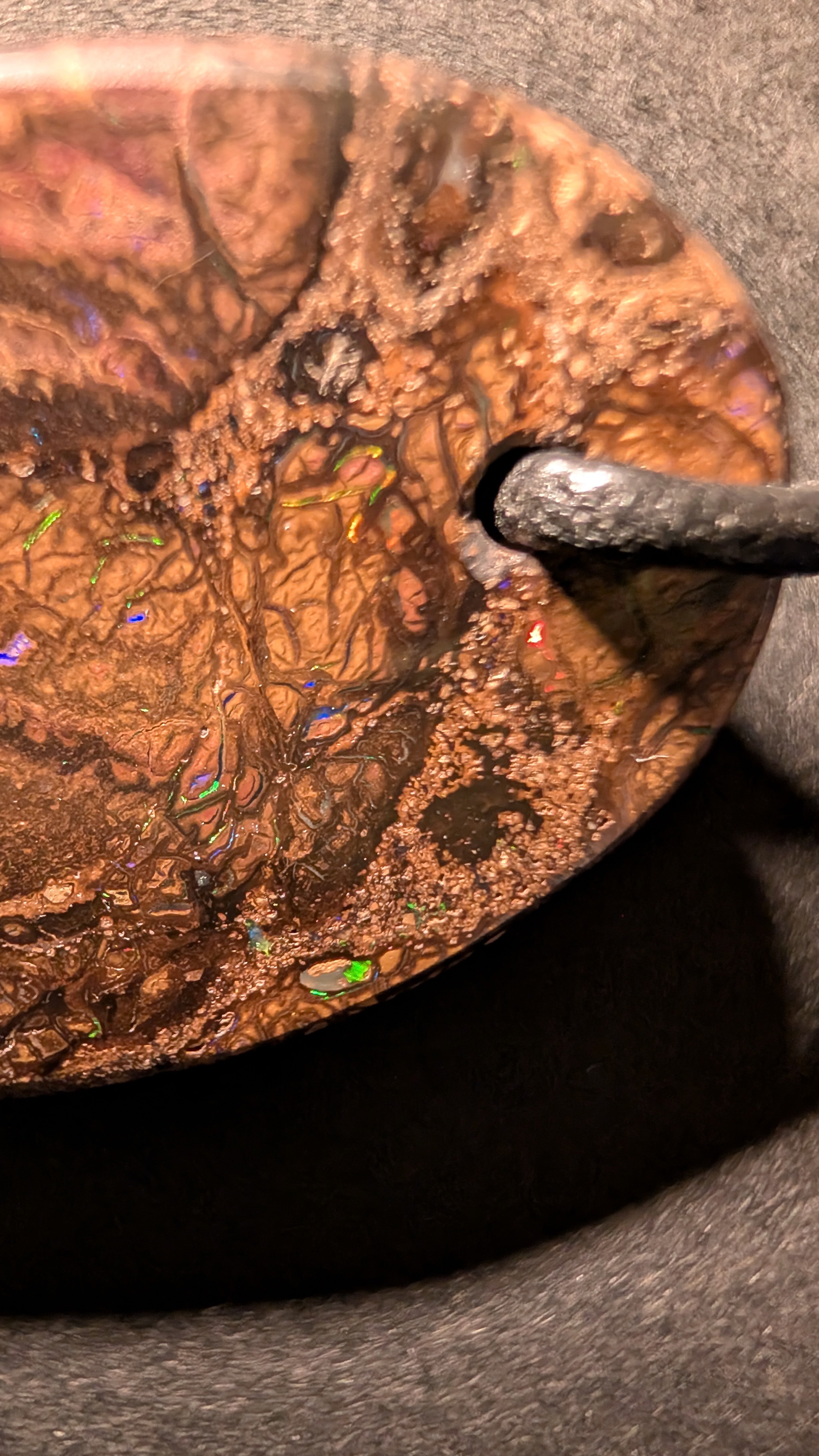 Boulder Opal - Kette - 61,9 Carat