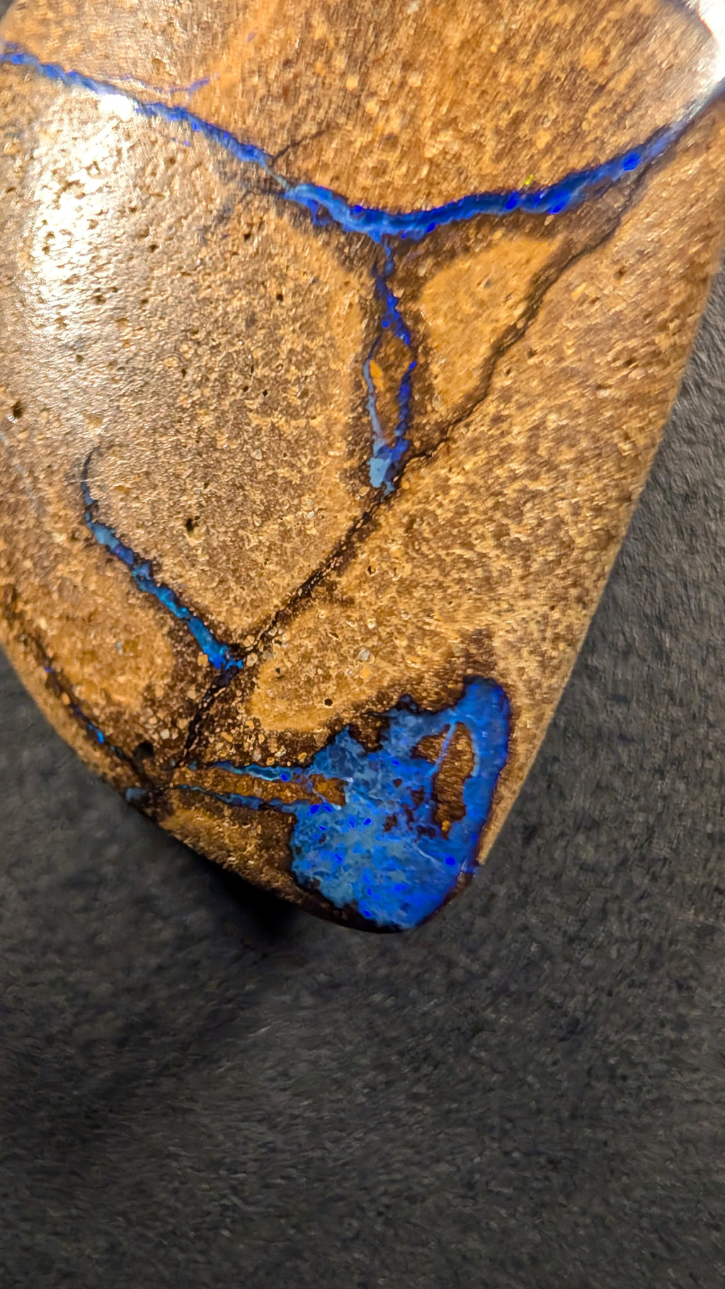 Boulder Opal - Kette - 22,5 Carat
