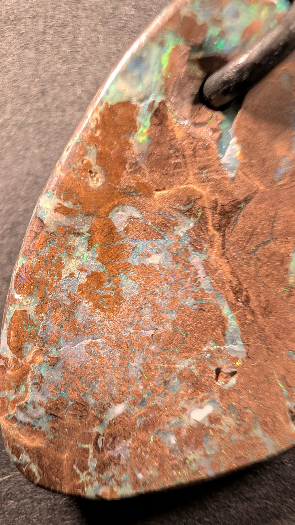 Boulder Opal - Kette - 39,7 Carat