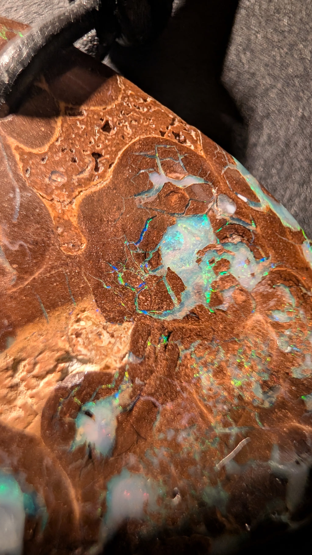 Boulder Opal - Kette - 39,7 Carat