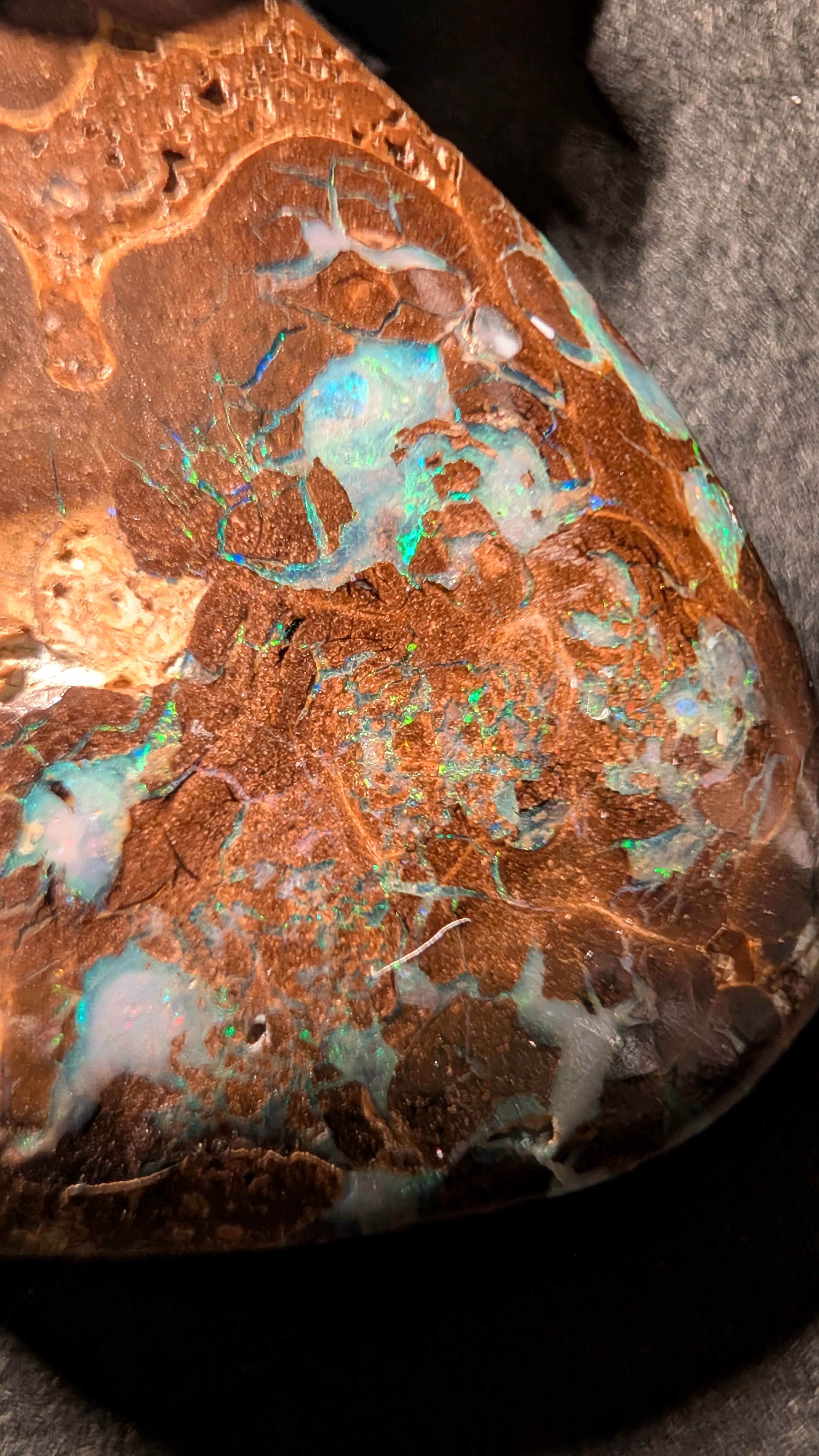 Boulder Opal - Kette - 39,7 Carat