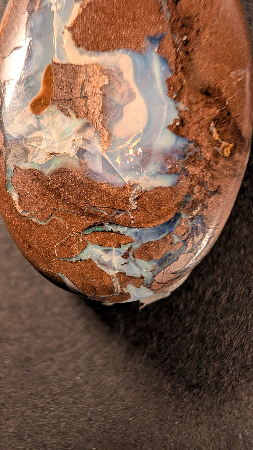 Boulder Opal - Kette - 34,8 Carat