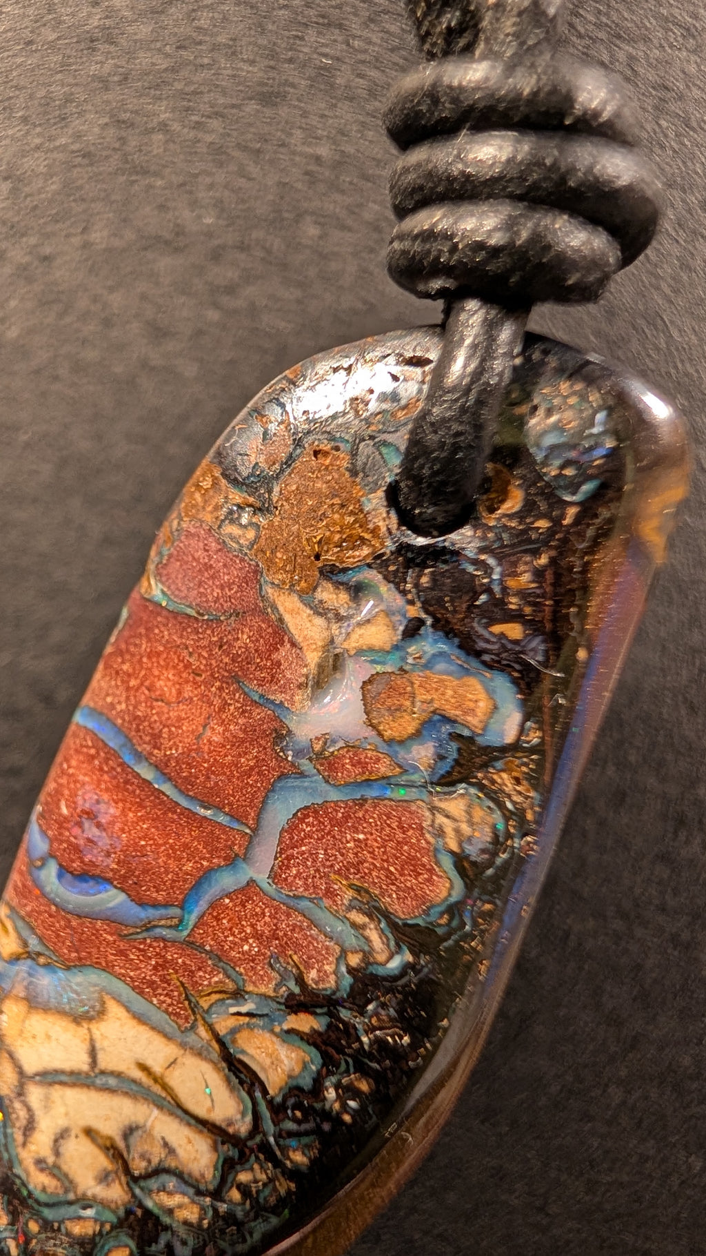 Boulder Opal - Kette - 40,4 Carat