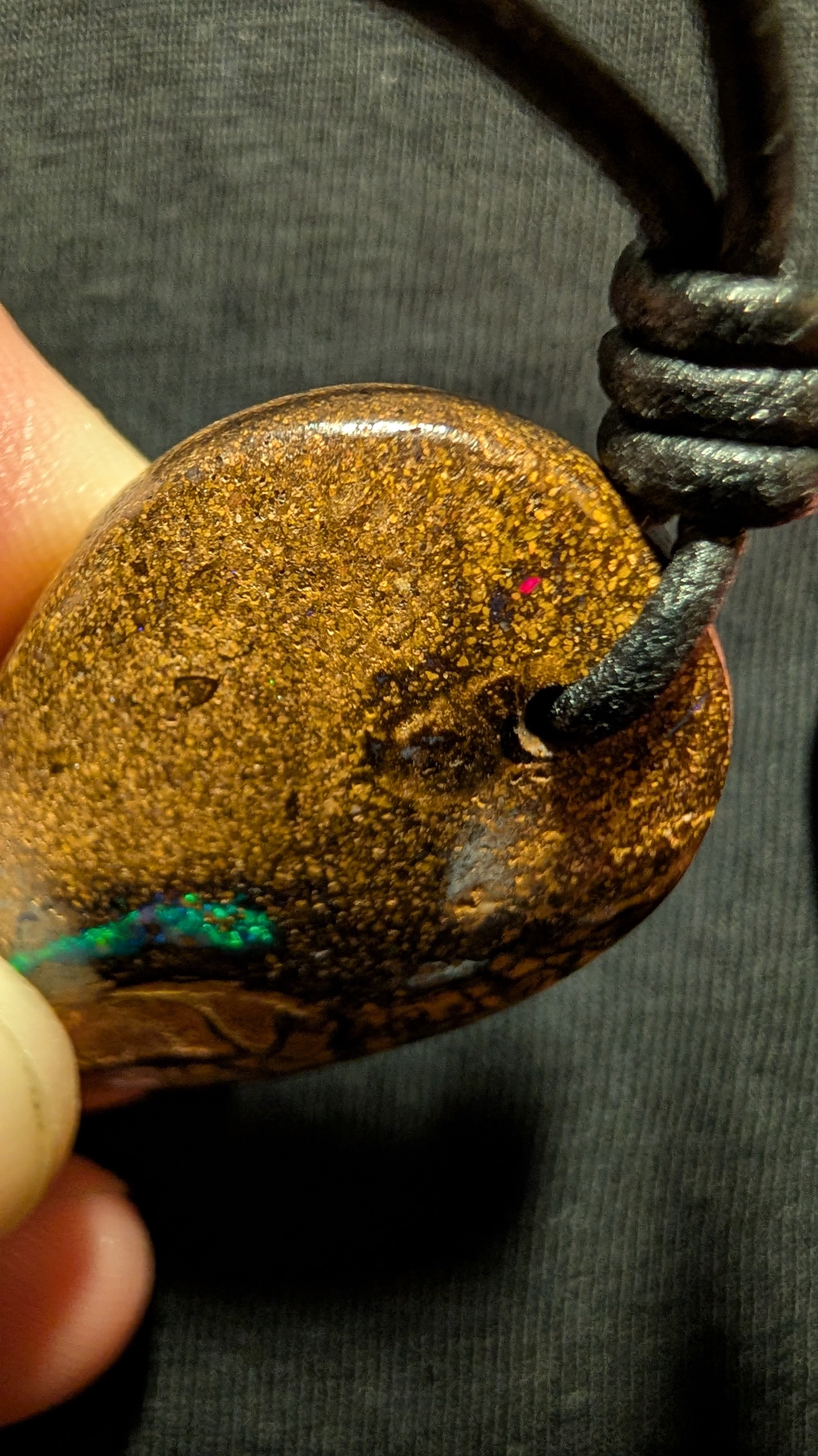 Boulder Opal - Kette - 46 Carat