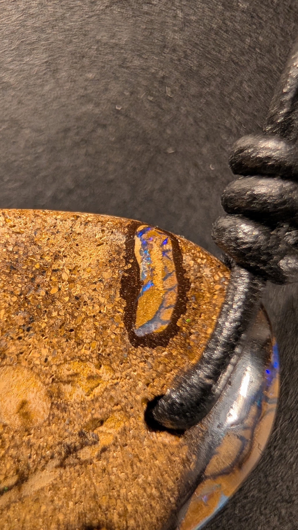 Boulder Opal - Kette - 48,6 Carat