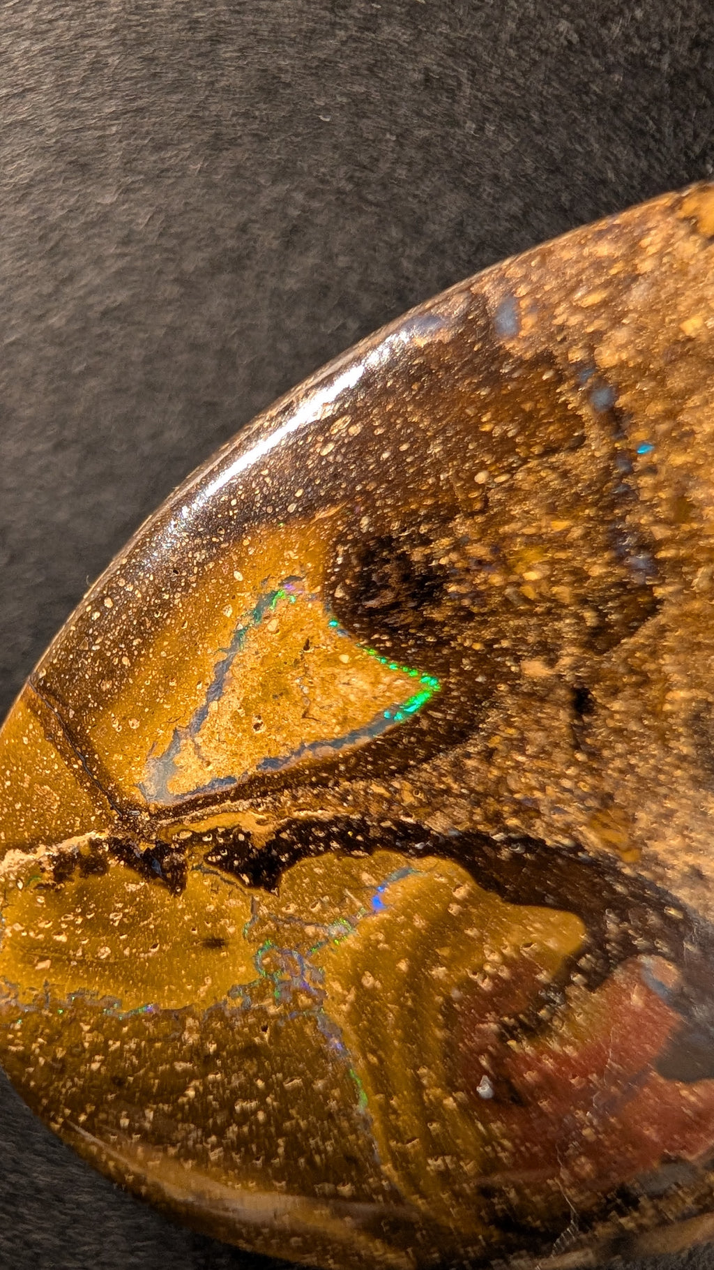Boulder Opal - Kette - 48,6 Carat