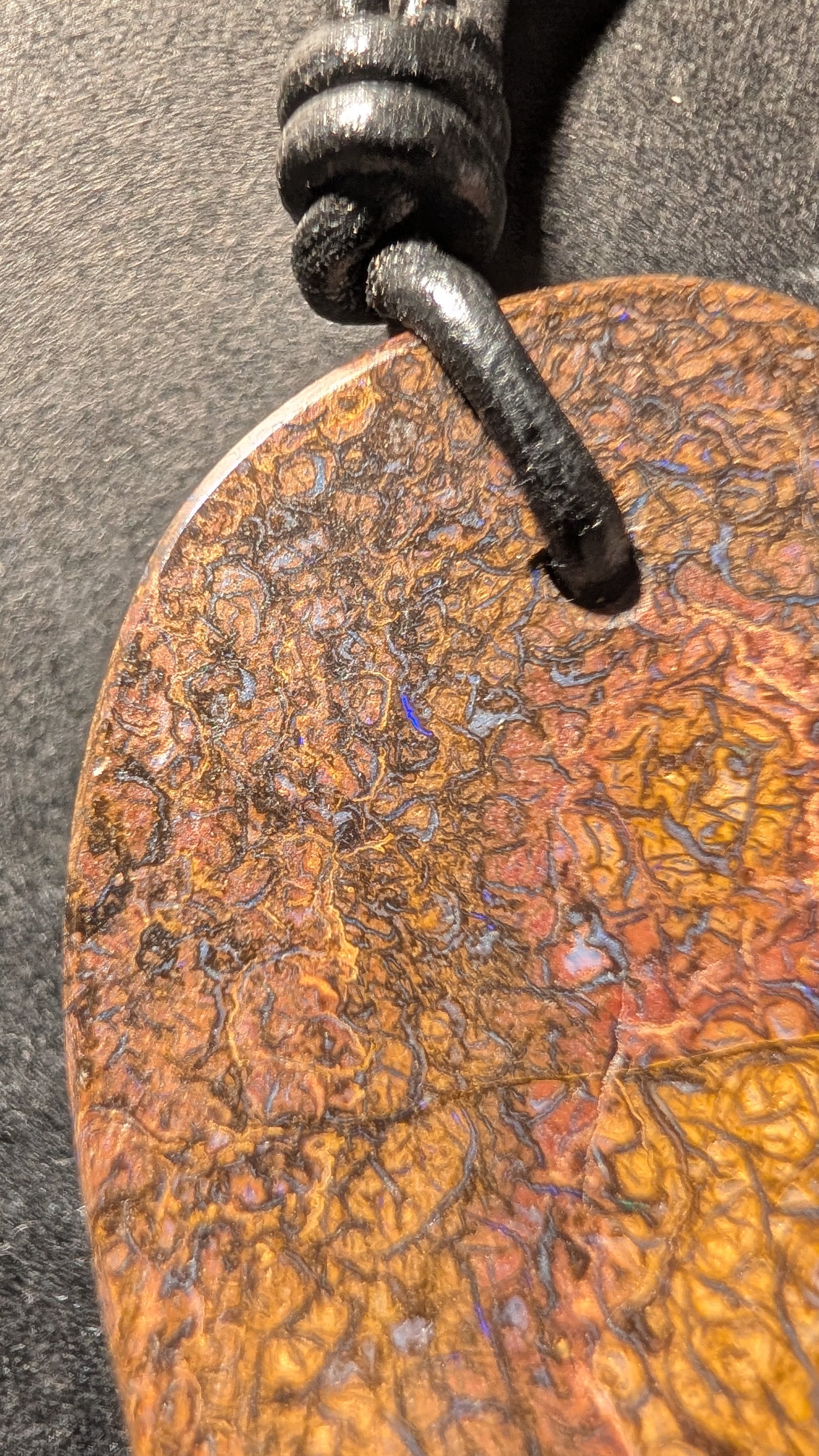 Boulder Opal - Kette - 49 Carat