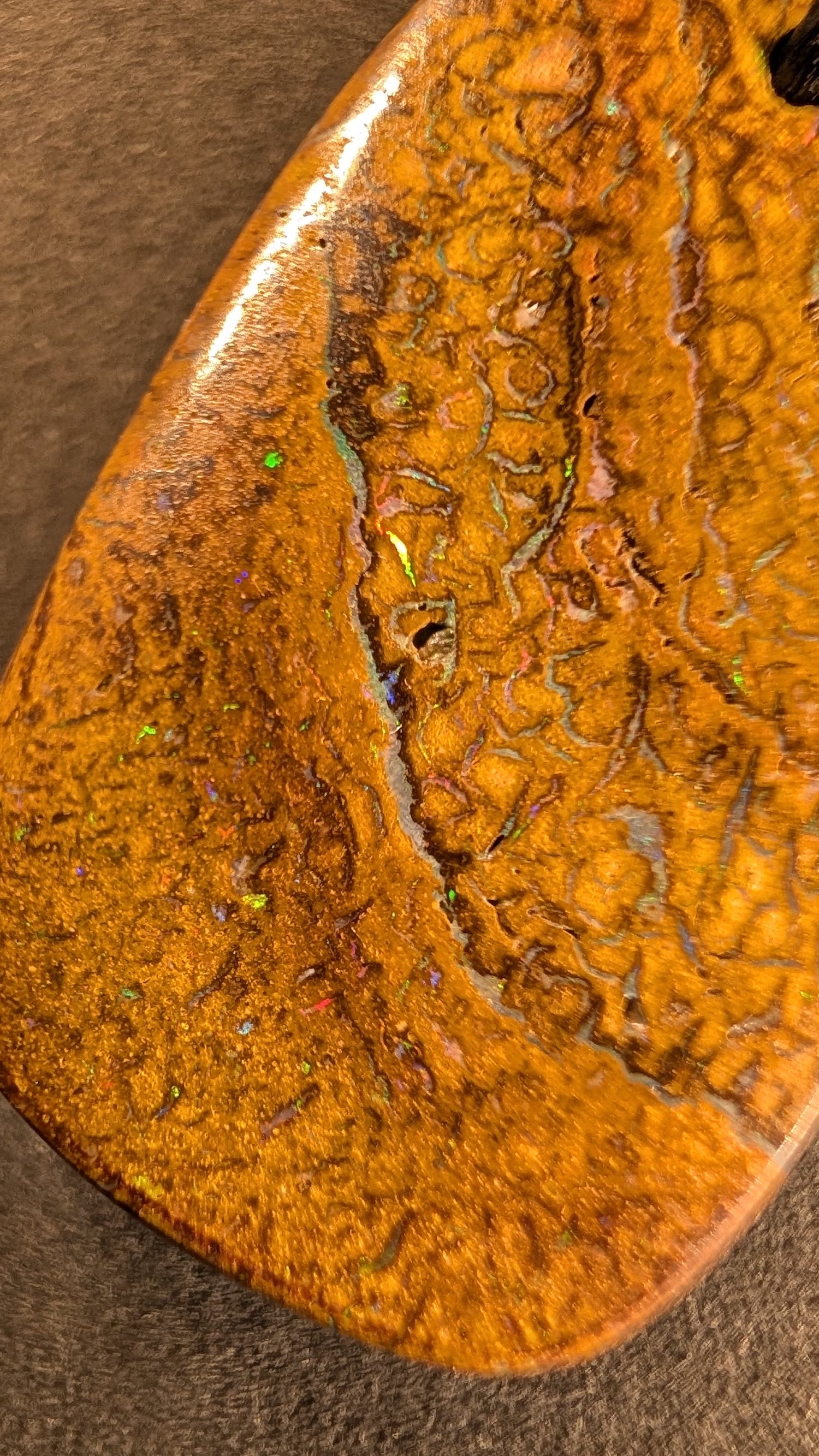 Boulder Opal - Kette - 41,7 Carat
