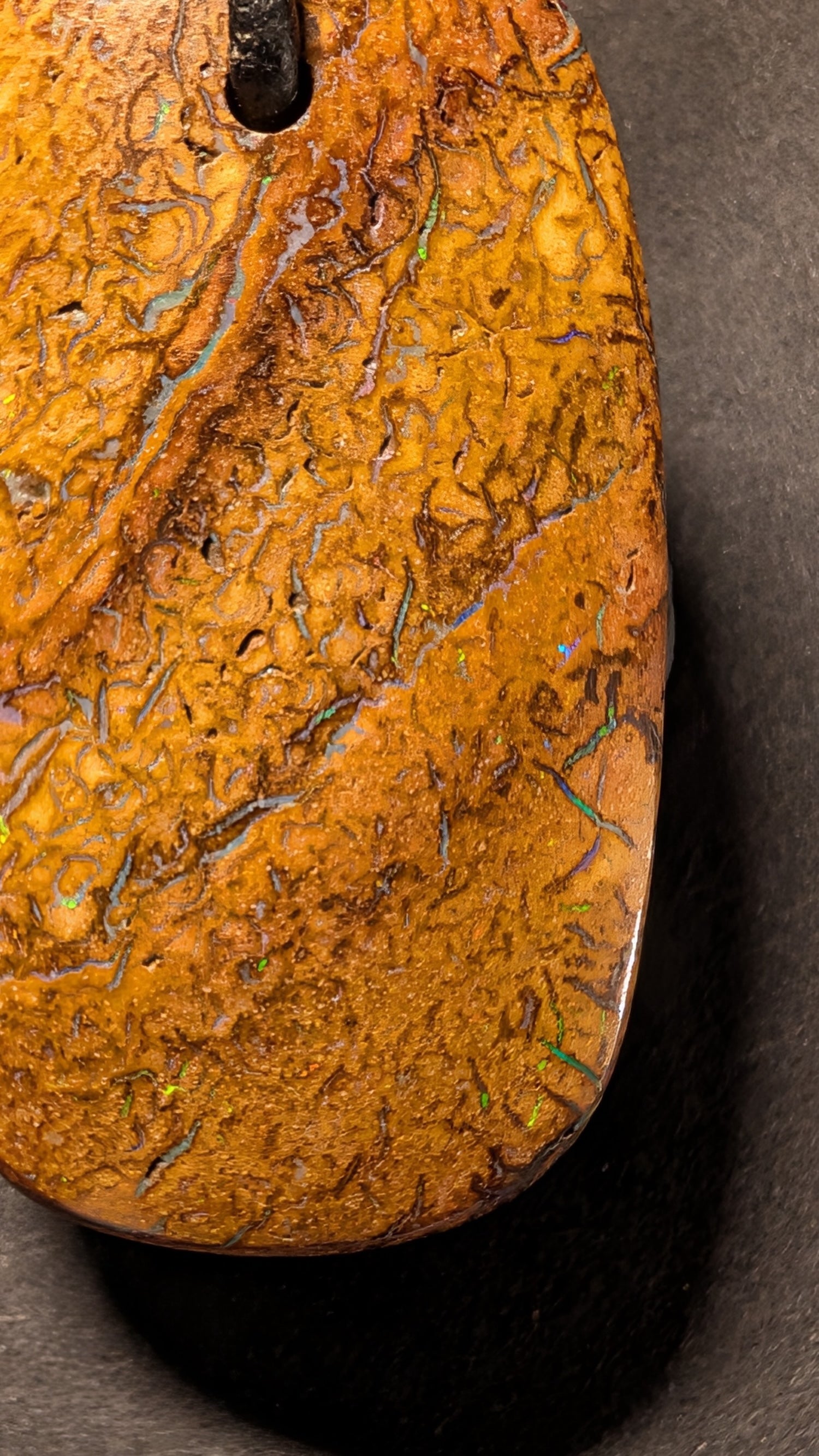 Boulder Opal - Kette - 41,7 Carat