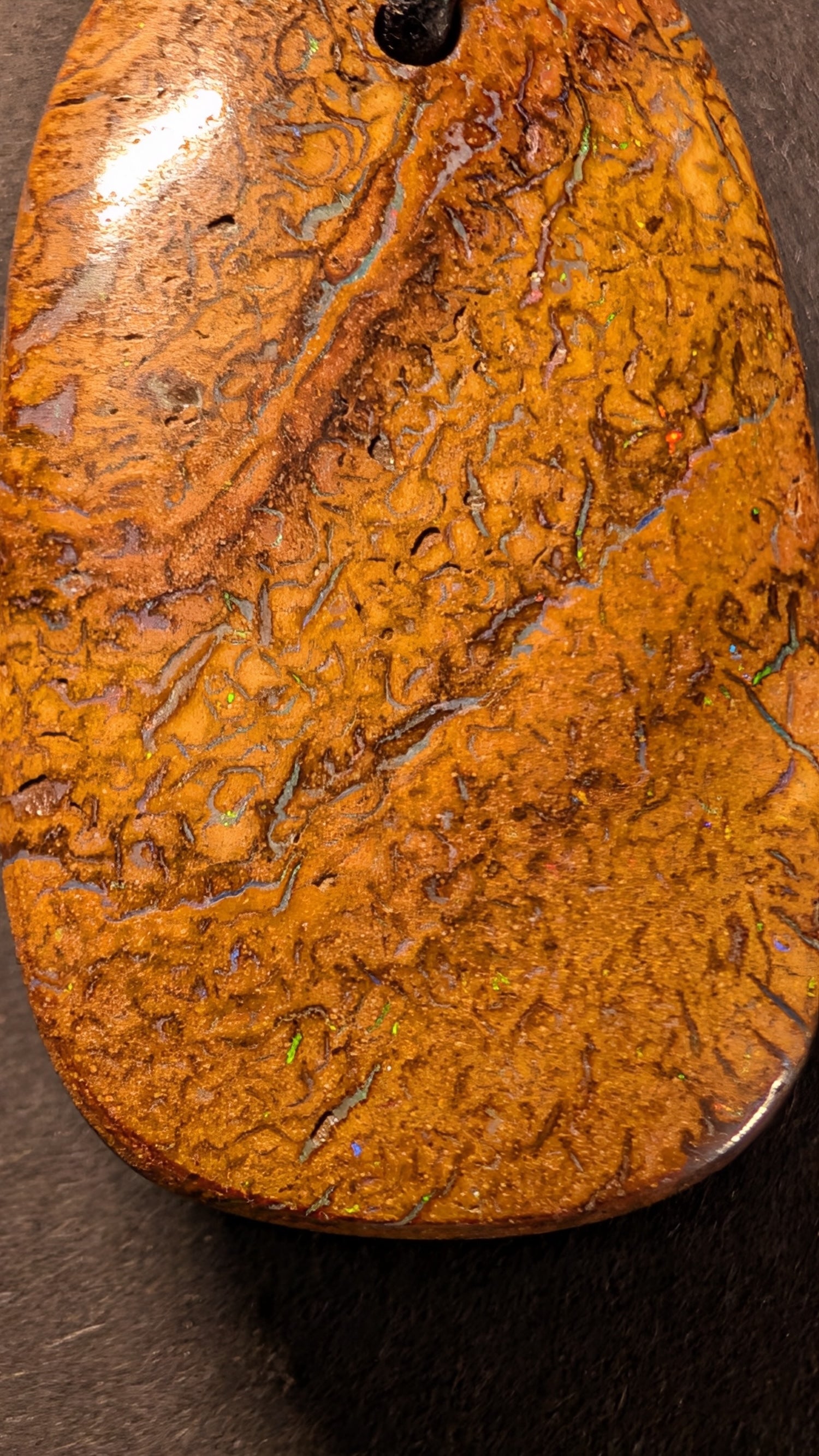 Boulder Opal - Kette - 41,7 Carat