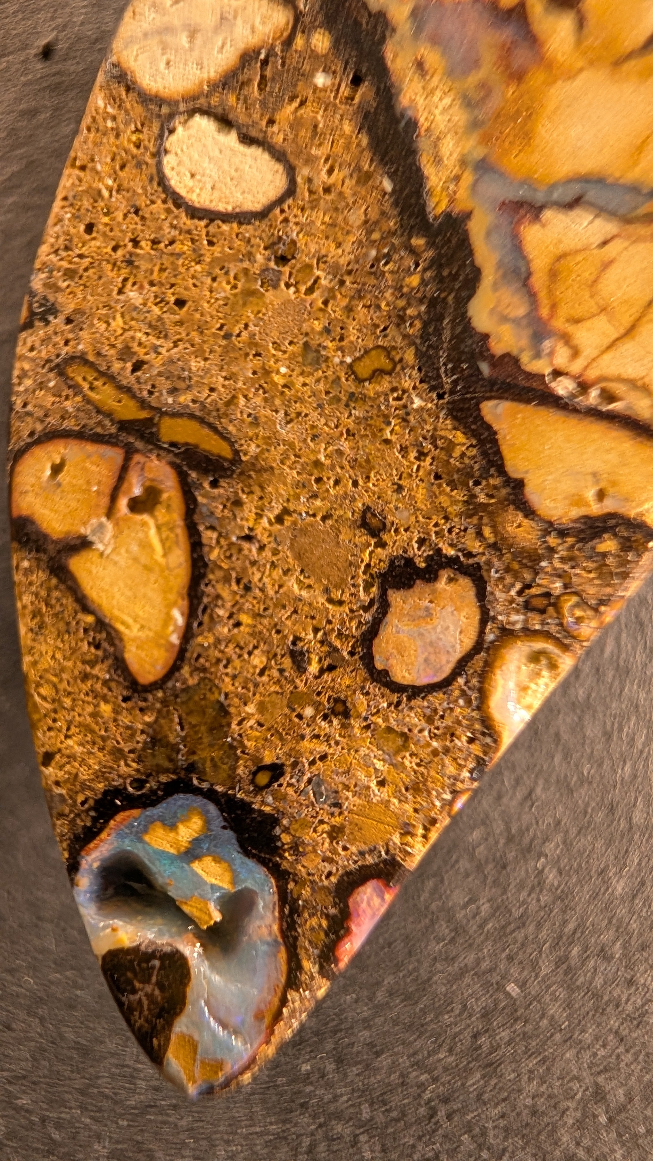 Boulder Opal - Kette - 38,7 Carat