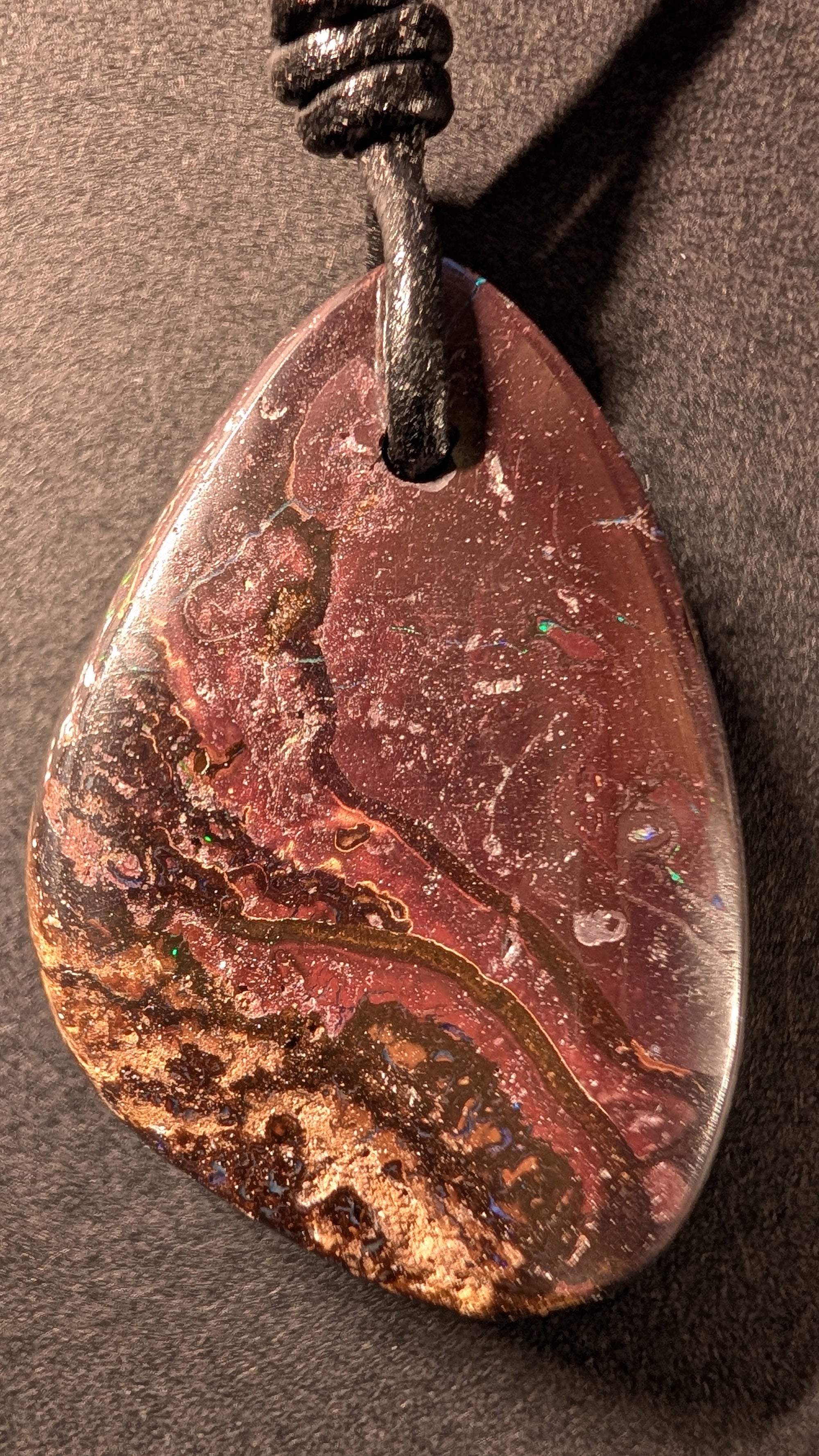Boulder Opal - Kette - 62 Carat