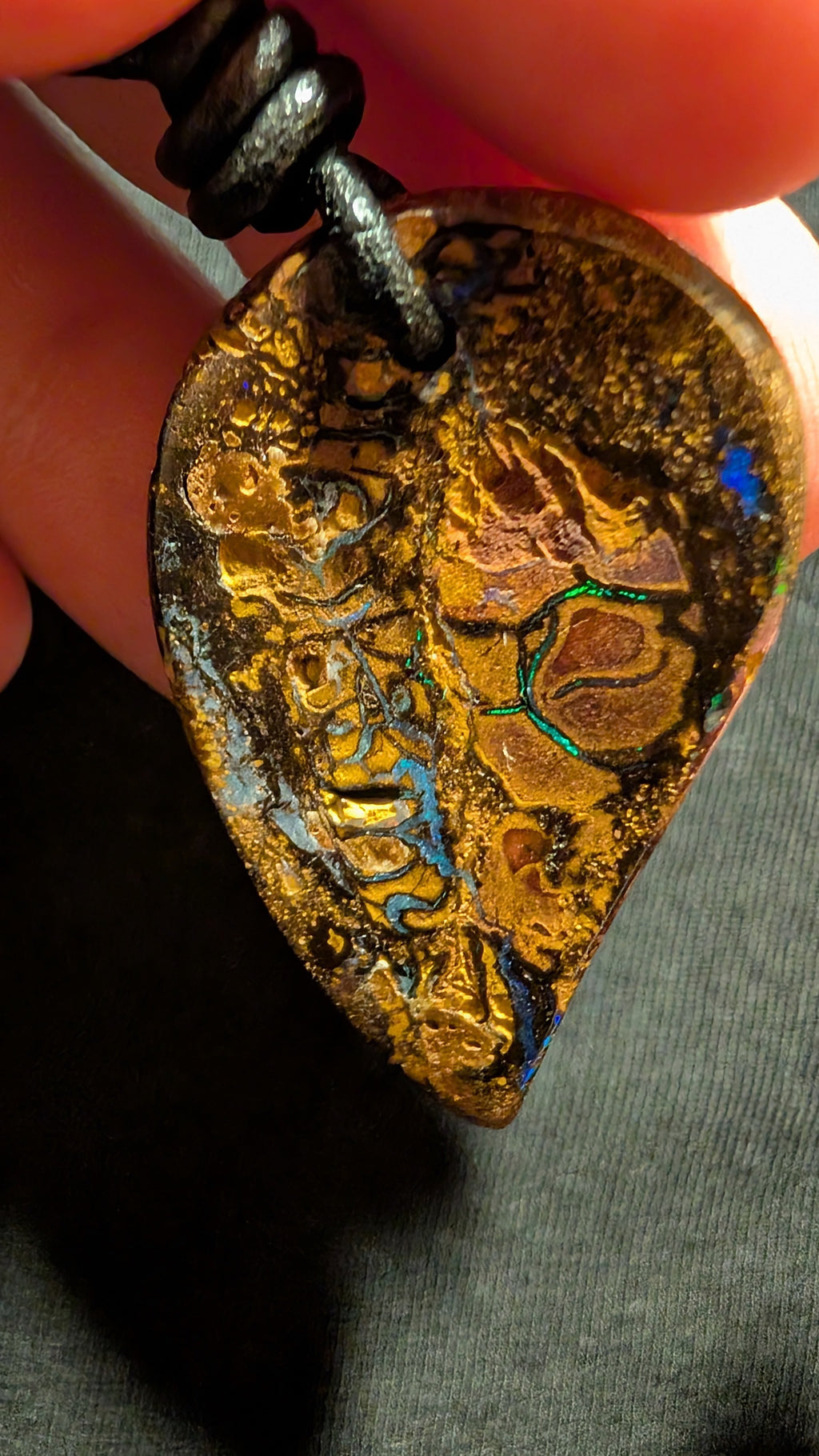 Boulder Opal - Kette - 46 Carat