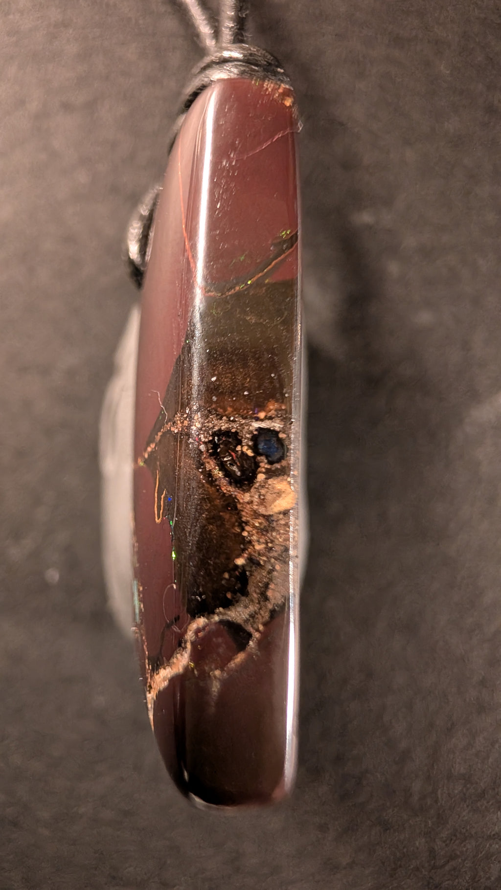 Boulder Opal - Kette - 50,2 Carat