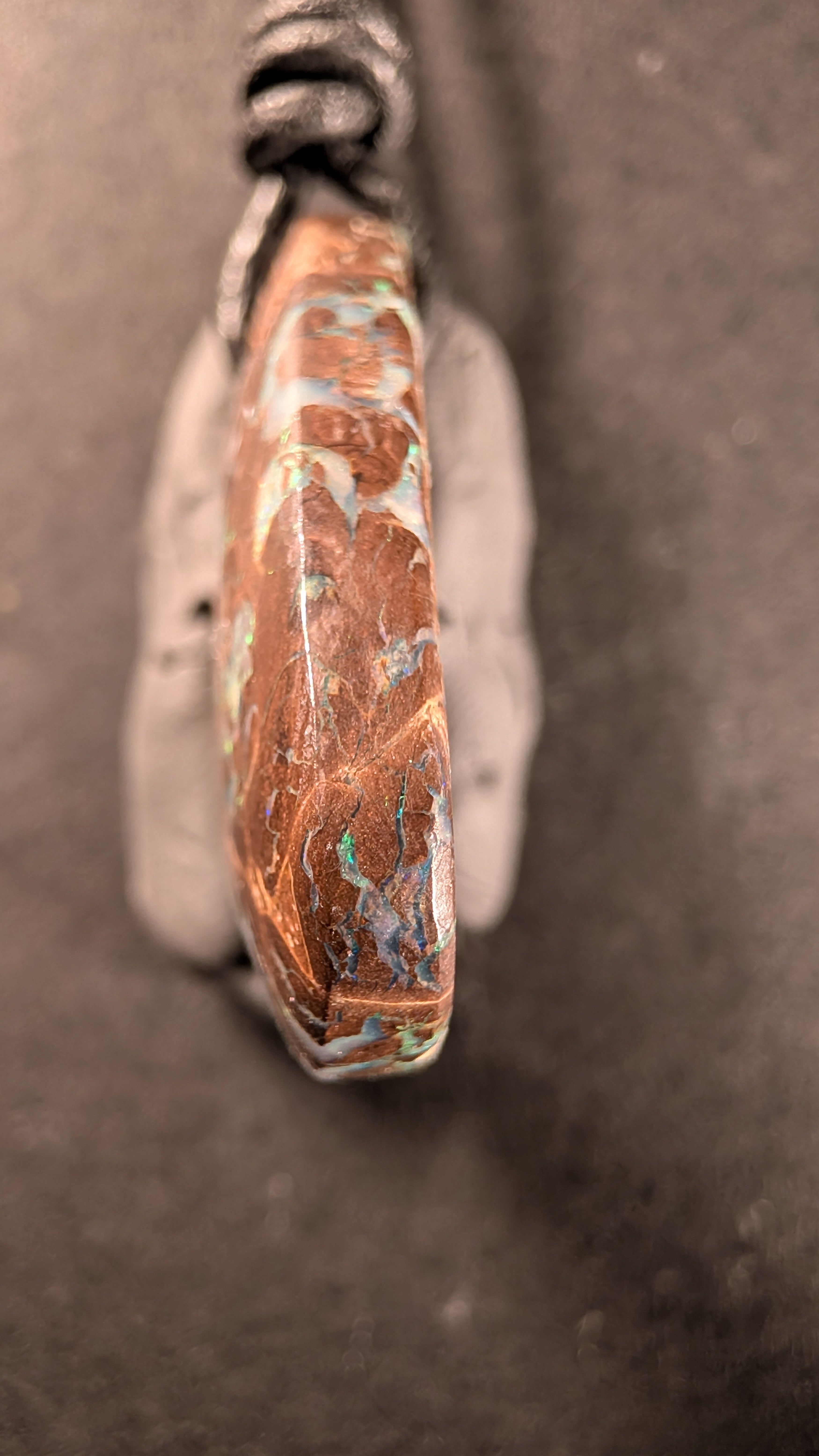 Boulder Opal - Kette - 39,7 Carat