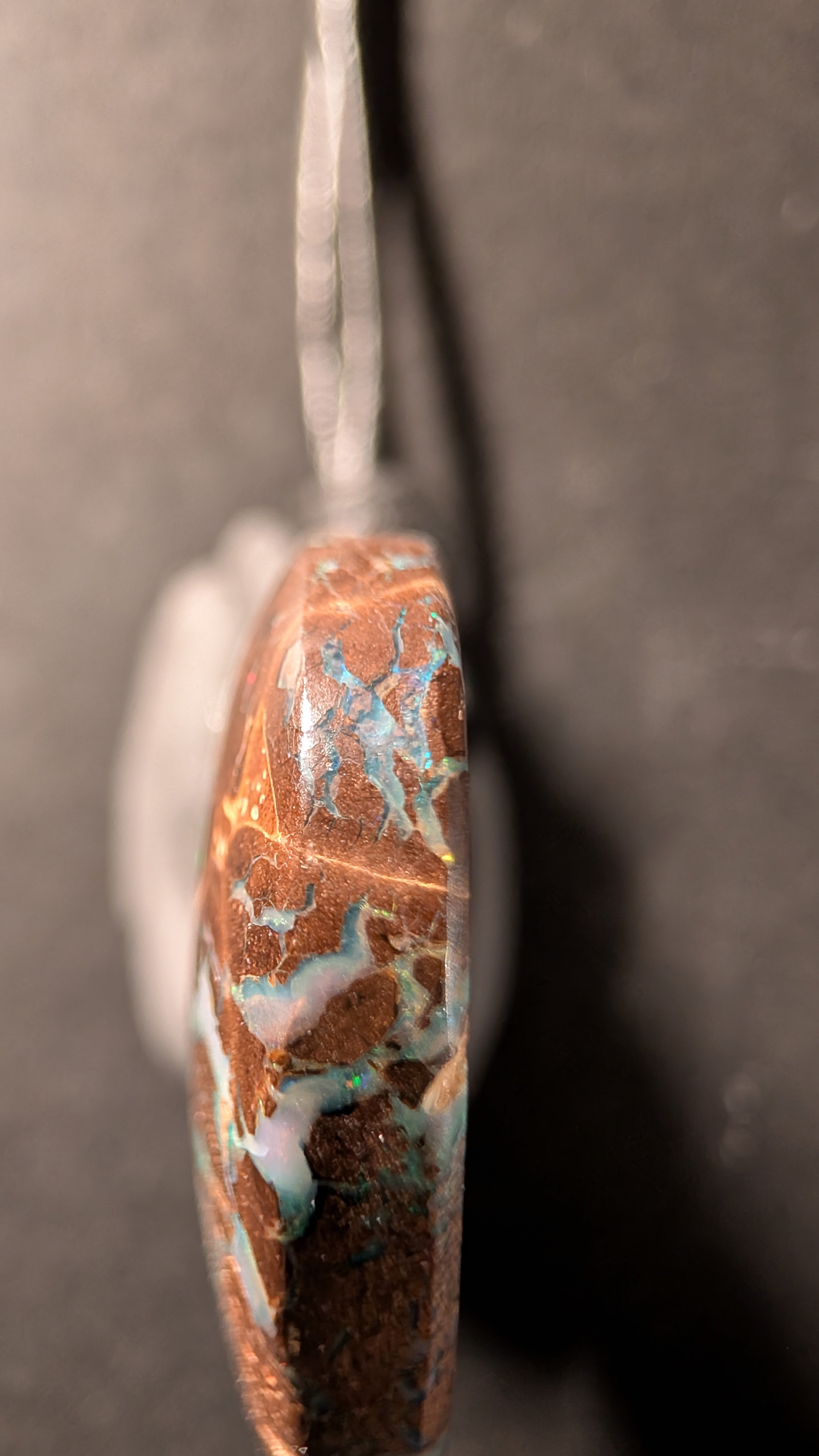 Boulder Opal - Kette - 39,7 Carat