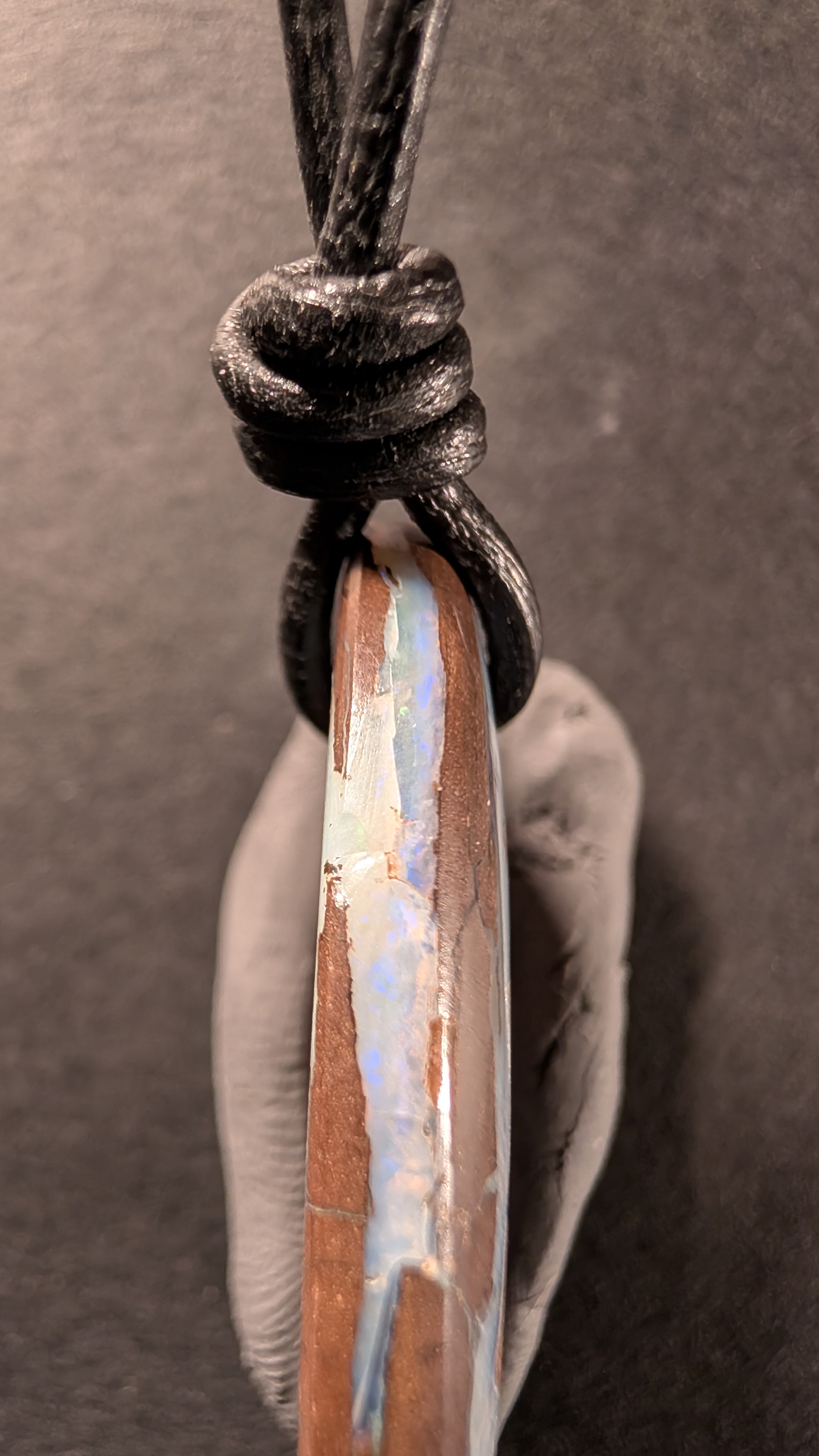 Boulder Opal - Kette - 34,8 Carat