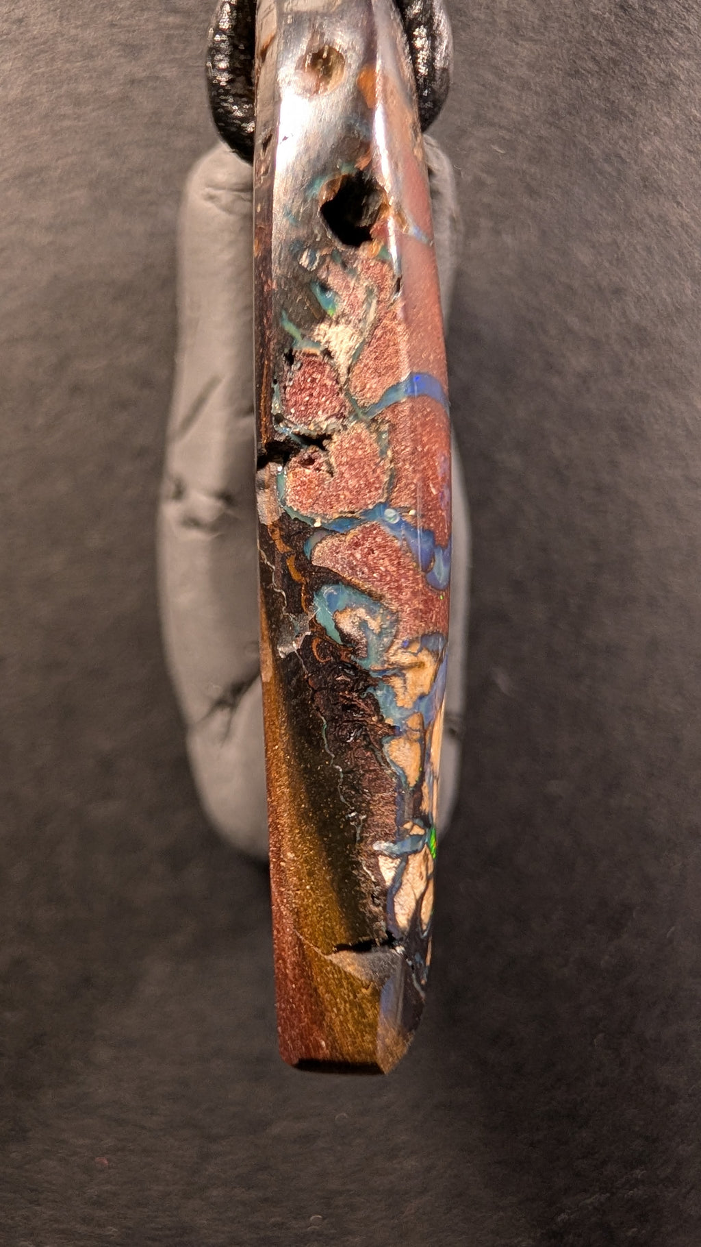 Boulder Opal - Kette - 40,4 Carat