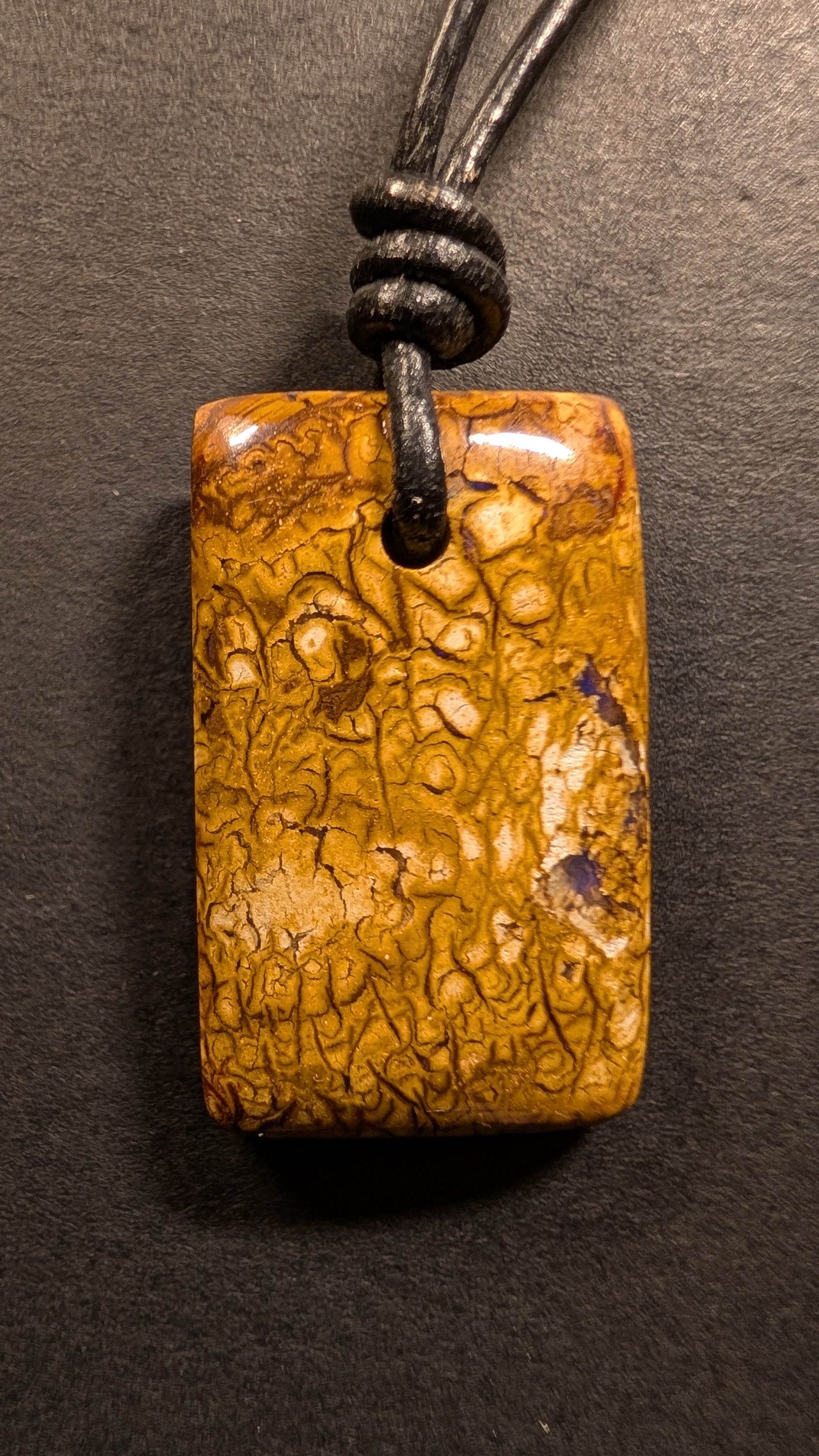 Boulder Opal - Kette - 28,9 Carat