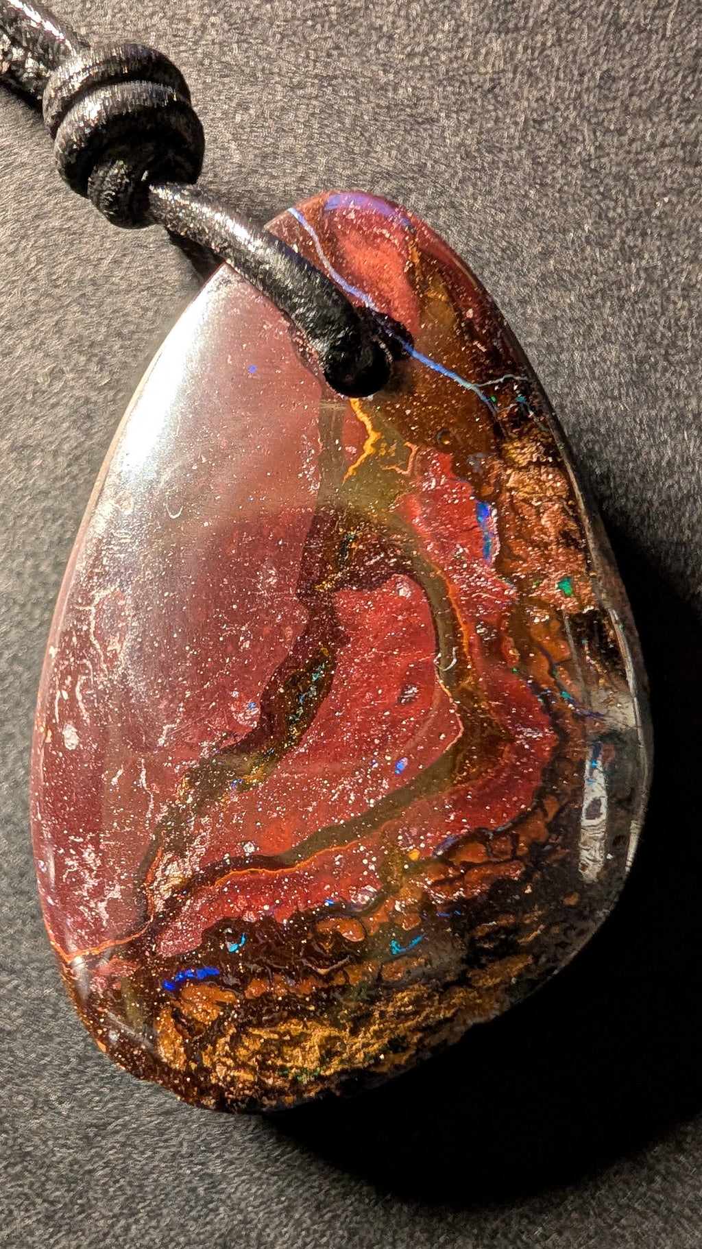 Boulder Opal - Kette - 62 Carat