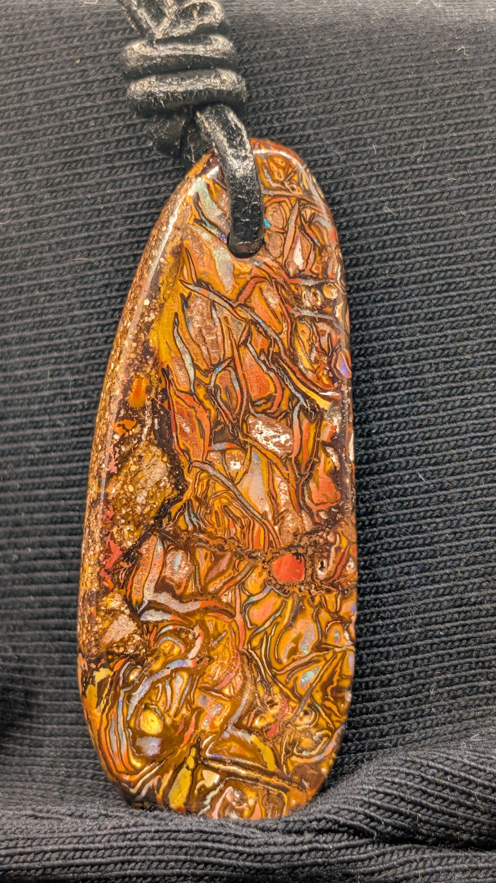 Boulder Opal - Kette - 36 Carat
