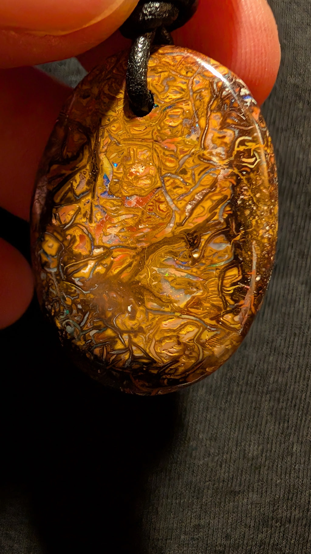 Boulder Opal - Kette - 38,8 Carat