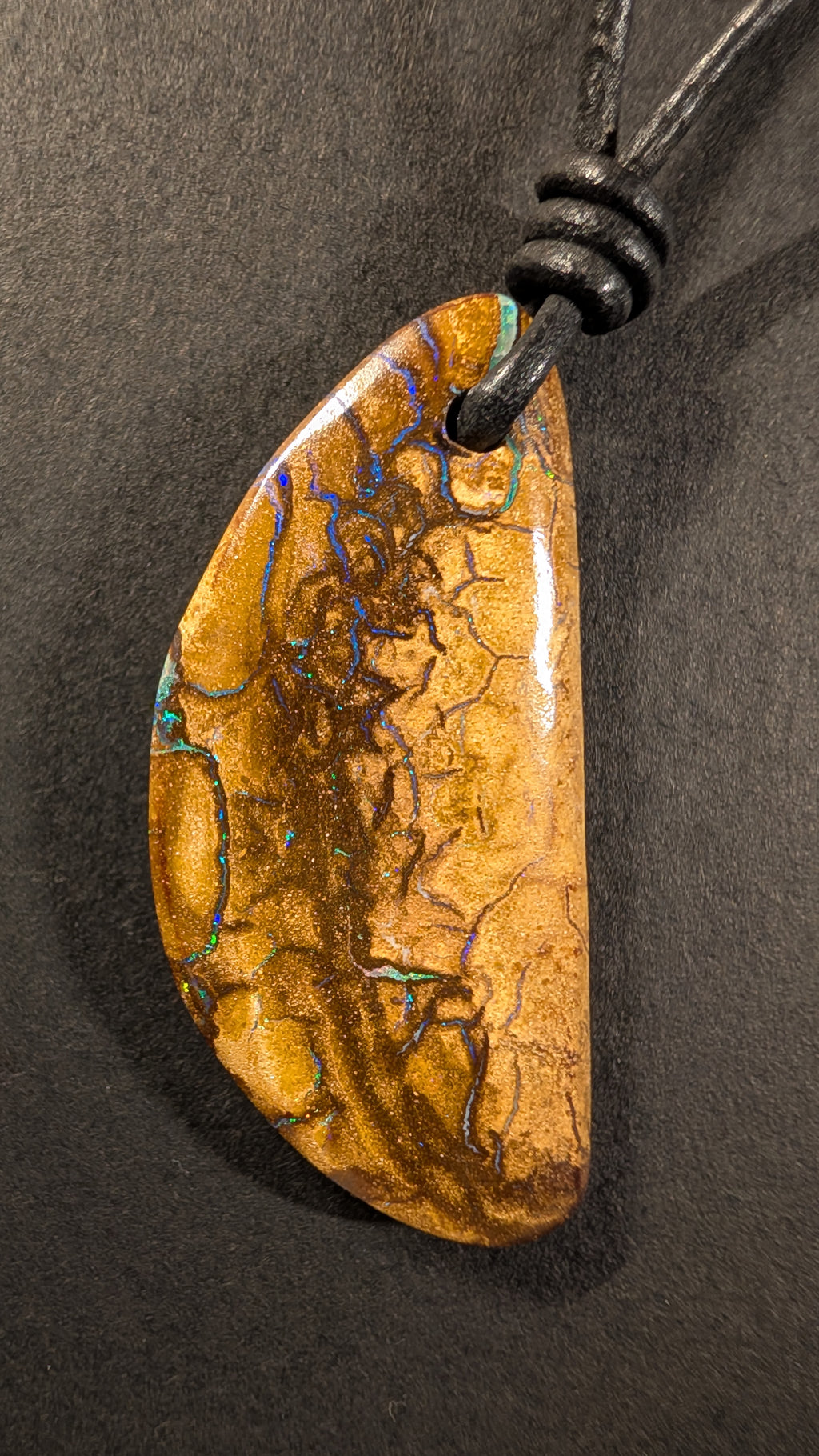Boulder Opal - Kette - 34,2 Carat