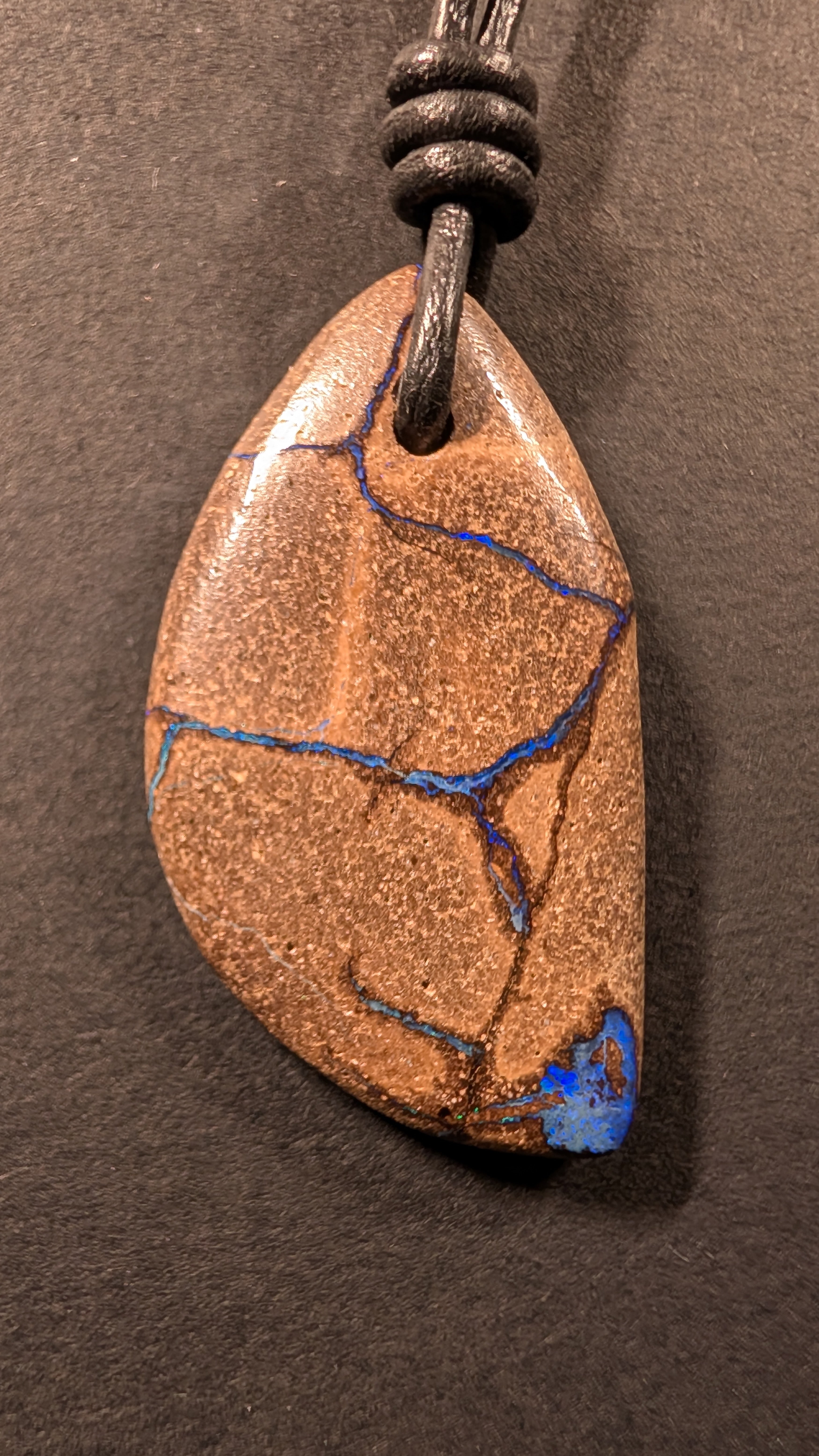 Boulder Opal - Kette - 22,5 Carat