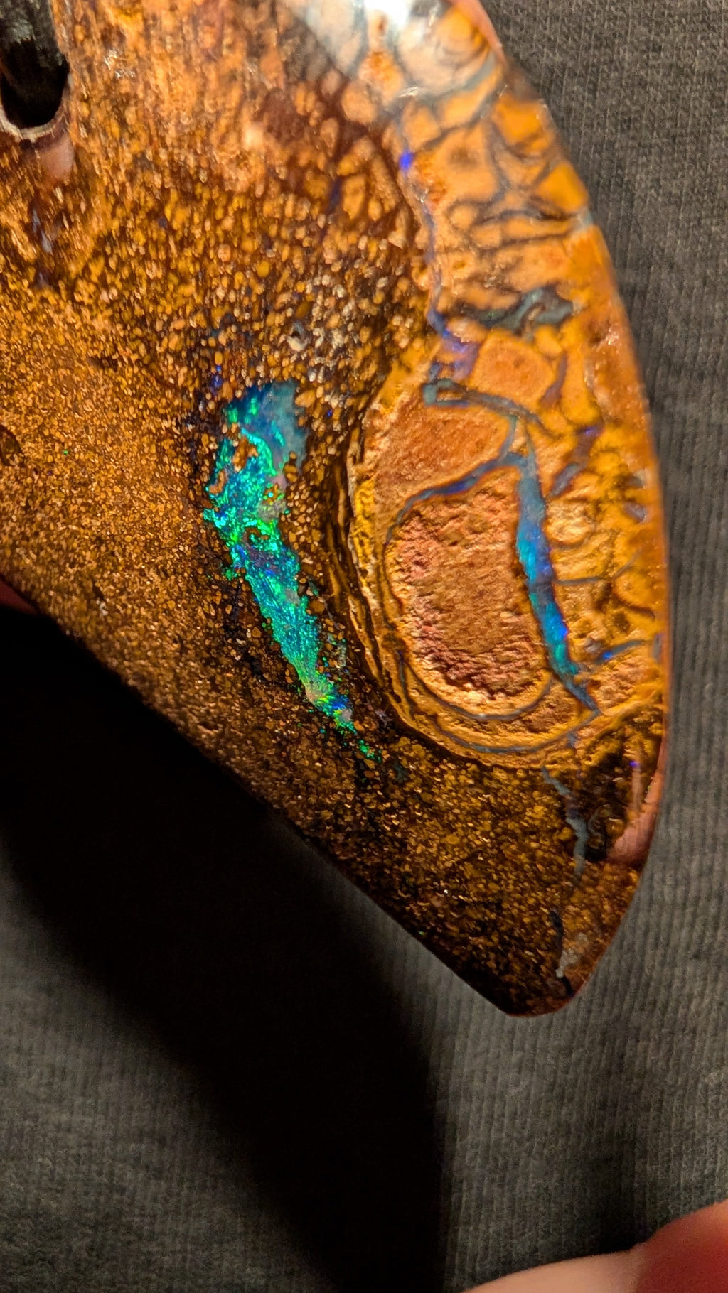 Boulder Opal - Kette - 46 Carat