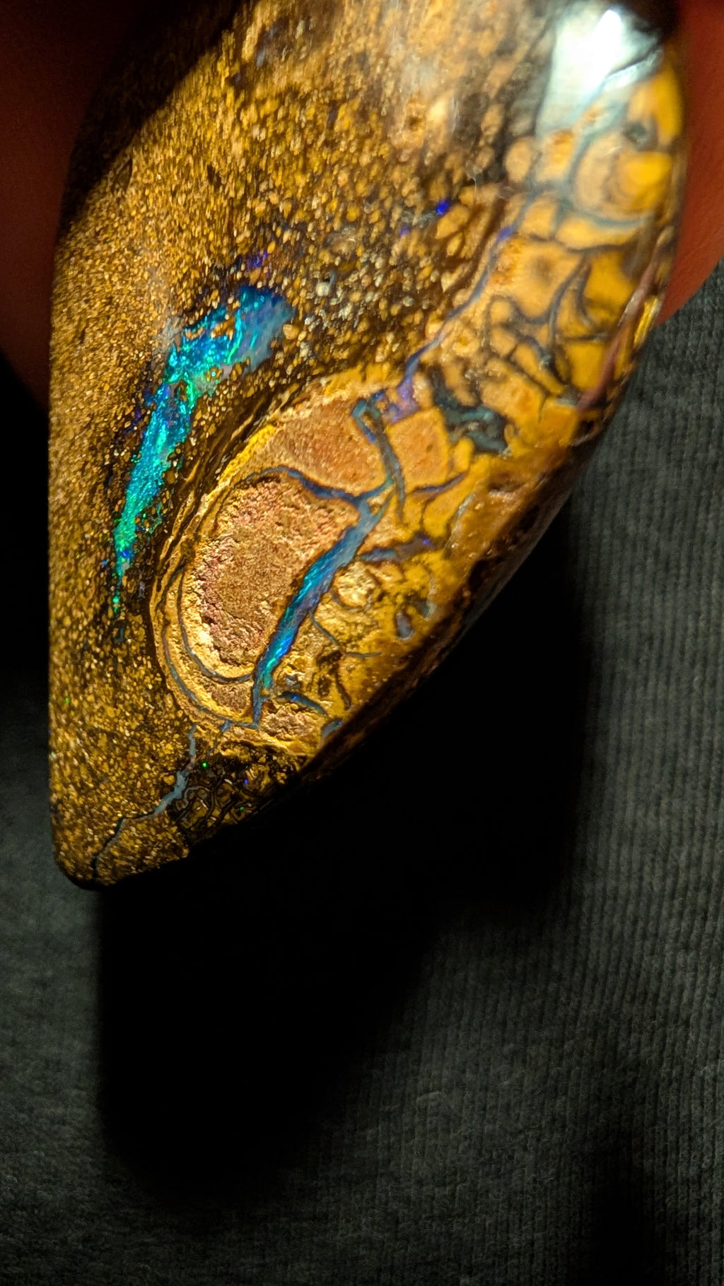 Boulder Opal - Kette - 46 Carat