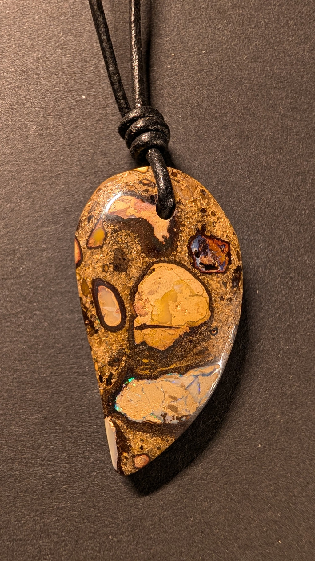 Boulder Opal - Kette - 38,7 Carat