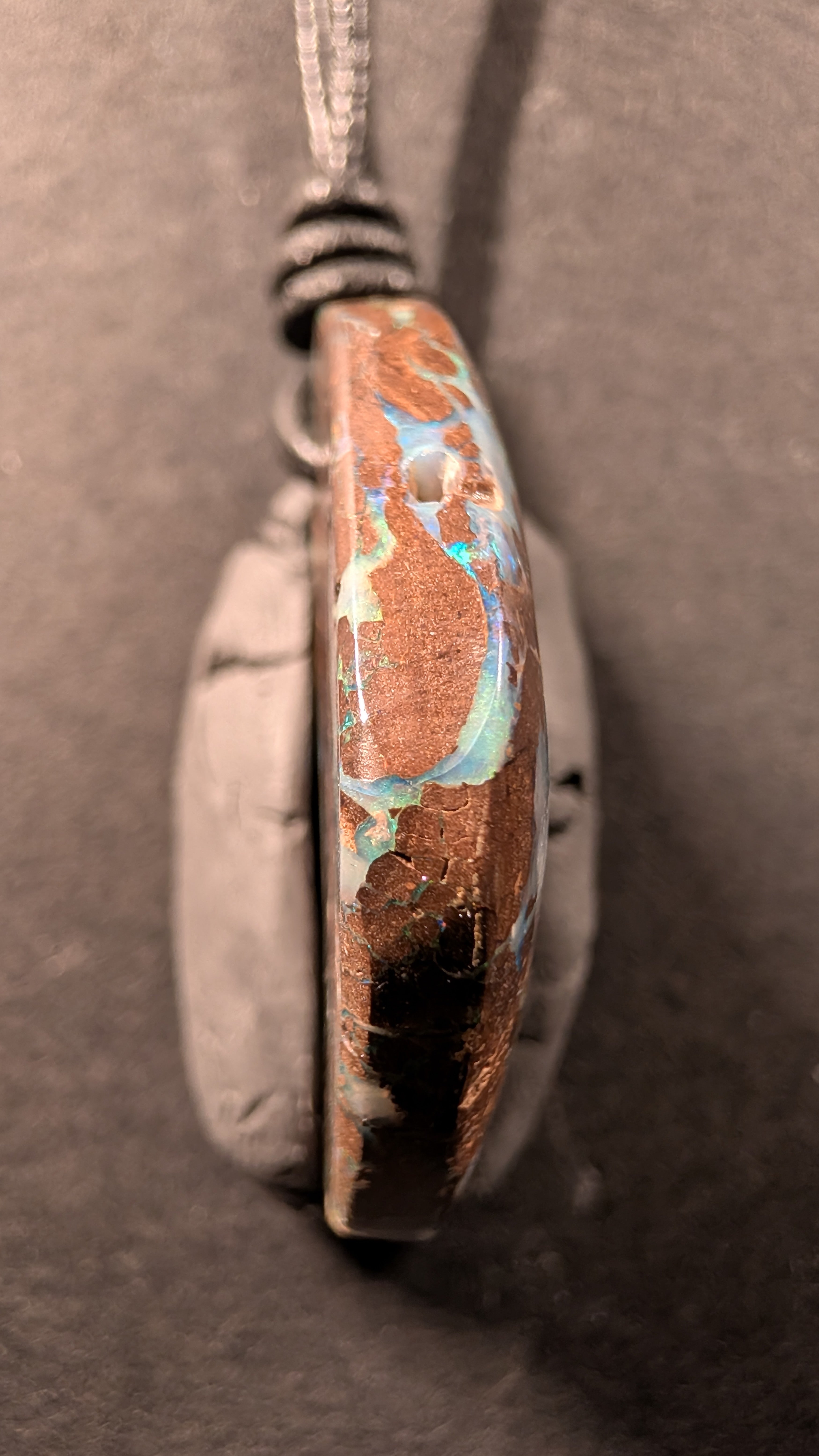 Boulder Opal - Kette - 39,7 Carat